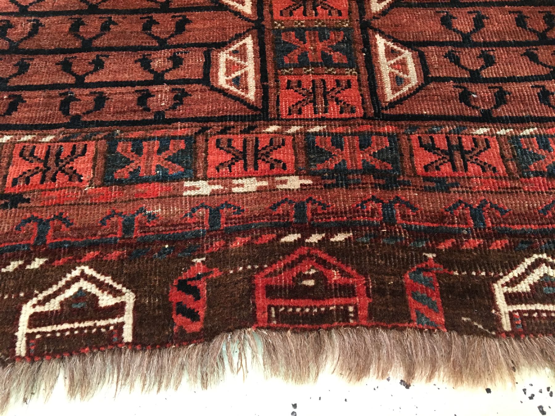 Detail f: Arabatschi "Engsi" antik, Turkmenistan, frühes 19.Jhd., Wolle geknüpft auf Wolle/Ziegenhaar. Seltener früher Türteppich der Arabatschi ...