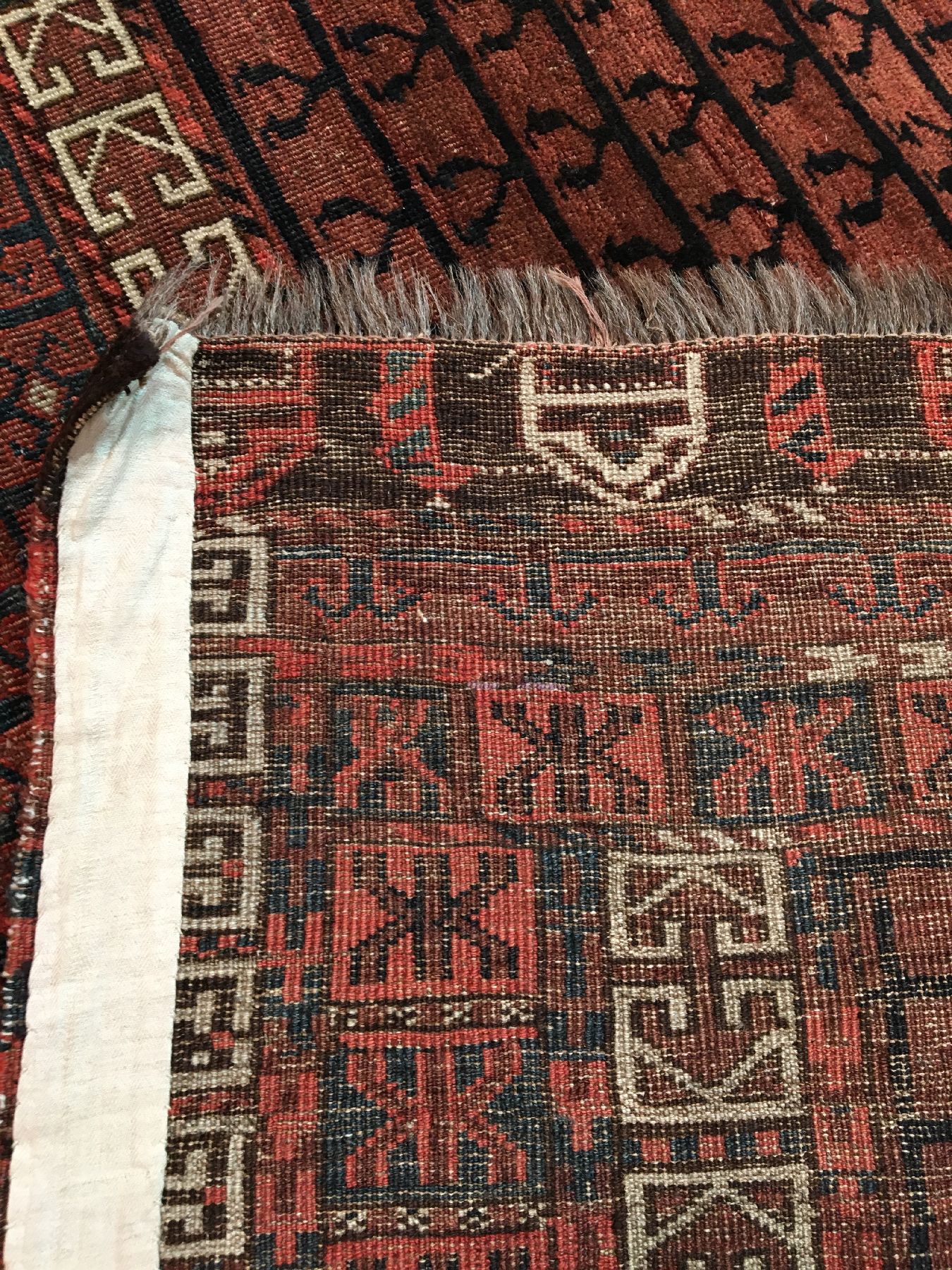 Detail h: Arabatschi "Engsi" antik, Turkmenistan, frühes 19.Jhd., Wolle geknüpft auf Wolle/Ziegenhaar. Seltener früher Türteppich der Arabatschi ...