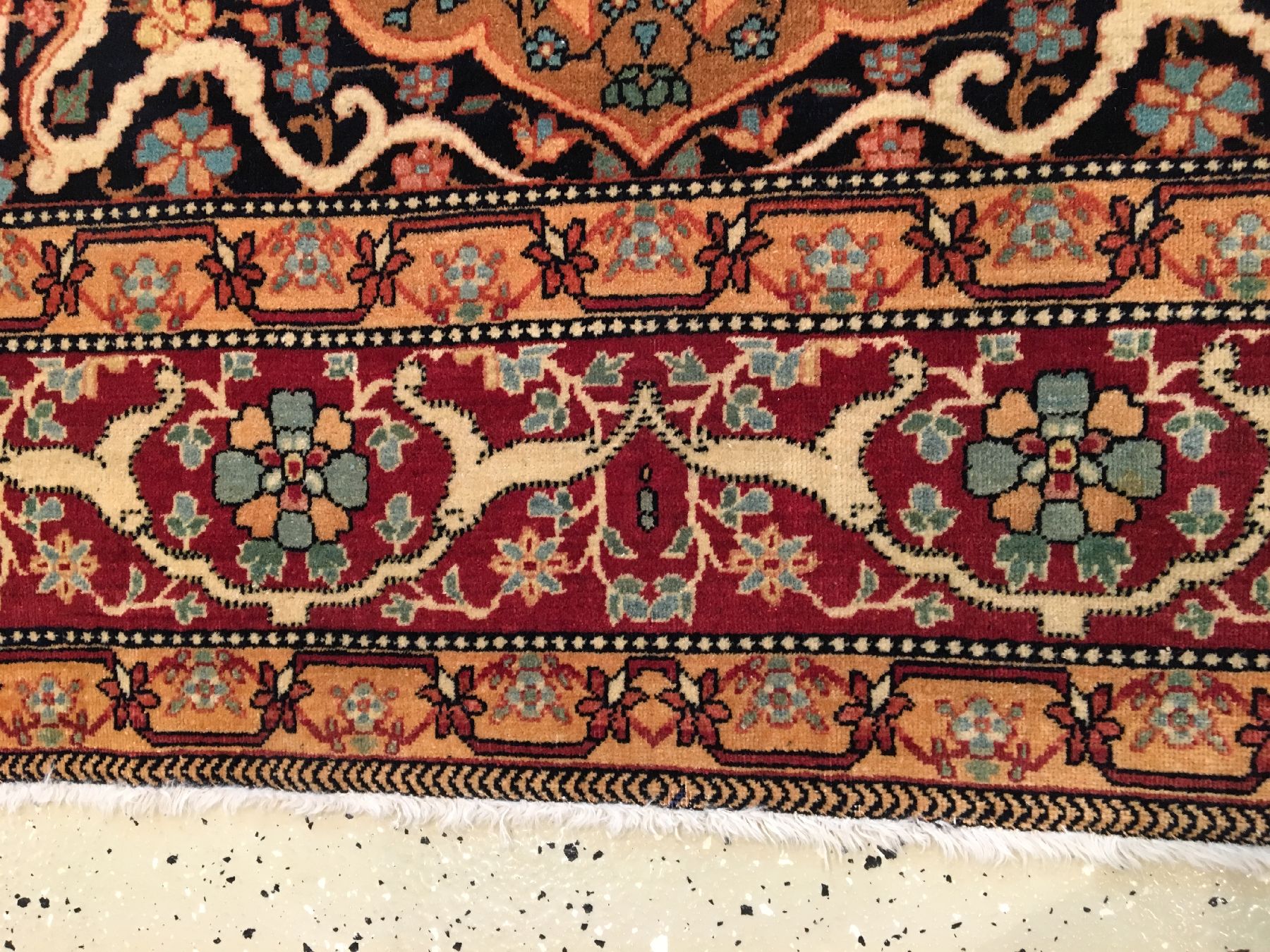 Detail g: Seltener feiner Kerman antik, Südpersien, 19.Jhd., Korkwolle geknüpft auf Baumwolle. Dekorativer Kerman Teppich in einzigartiger Farbkomposition. ...