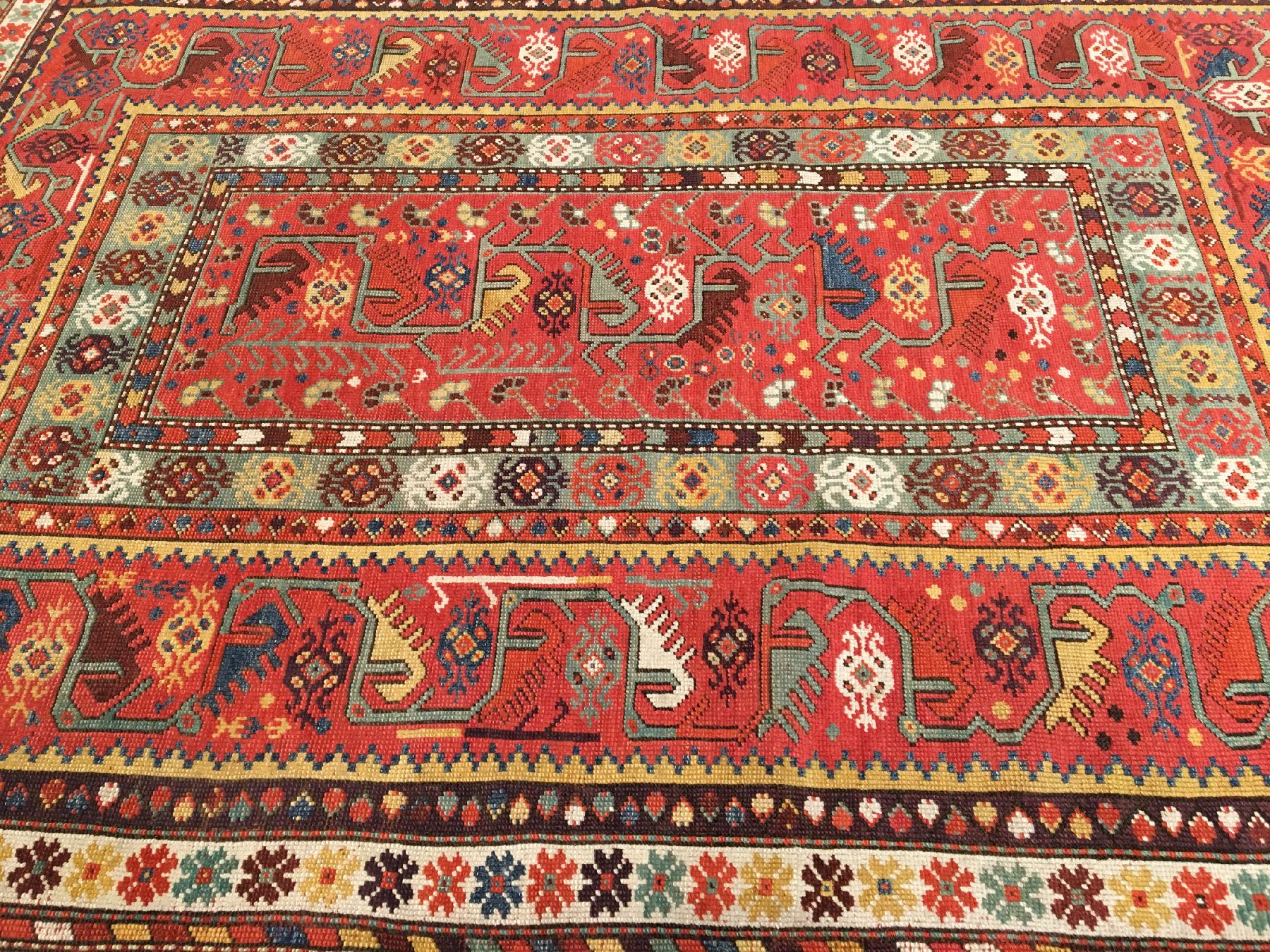 Detail b: Feiner Melas antik, Südwestanatolien, 19.Jhd., Wolle geknüpft auf Wolle. Fein geknüpfter sogenannter Ada-Melas mit herstklassigen Naturfarben wie ...