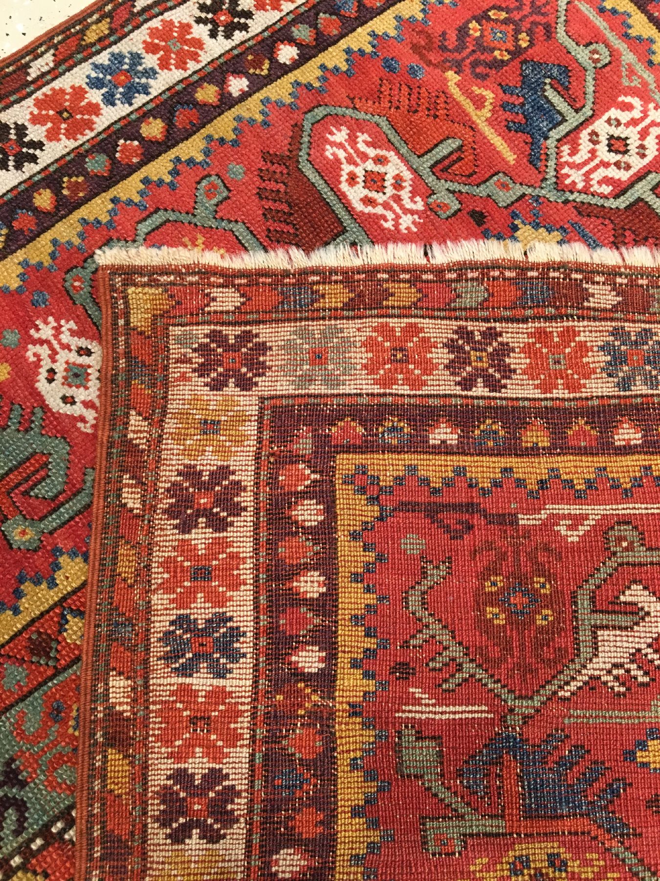 Detail i: Feiner Melas antik, Südwestanatolien, 19.Jhd., Wolle geknüpft auf Wolle. Fein geknüpfter sogenannter Ada-Melas mit herstklassigen Naturfarben wie ...