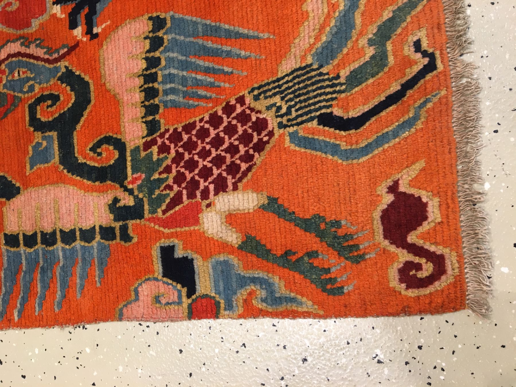 Detail f: Schigatse "Khaden" alt (Drachen & Phönyx), Südtibet, um 1920, Korkwolle geknüpft auf Wolle. Tibetischer Hochzeitsteppich im klassischen ...