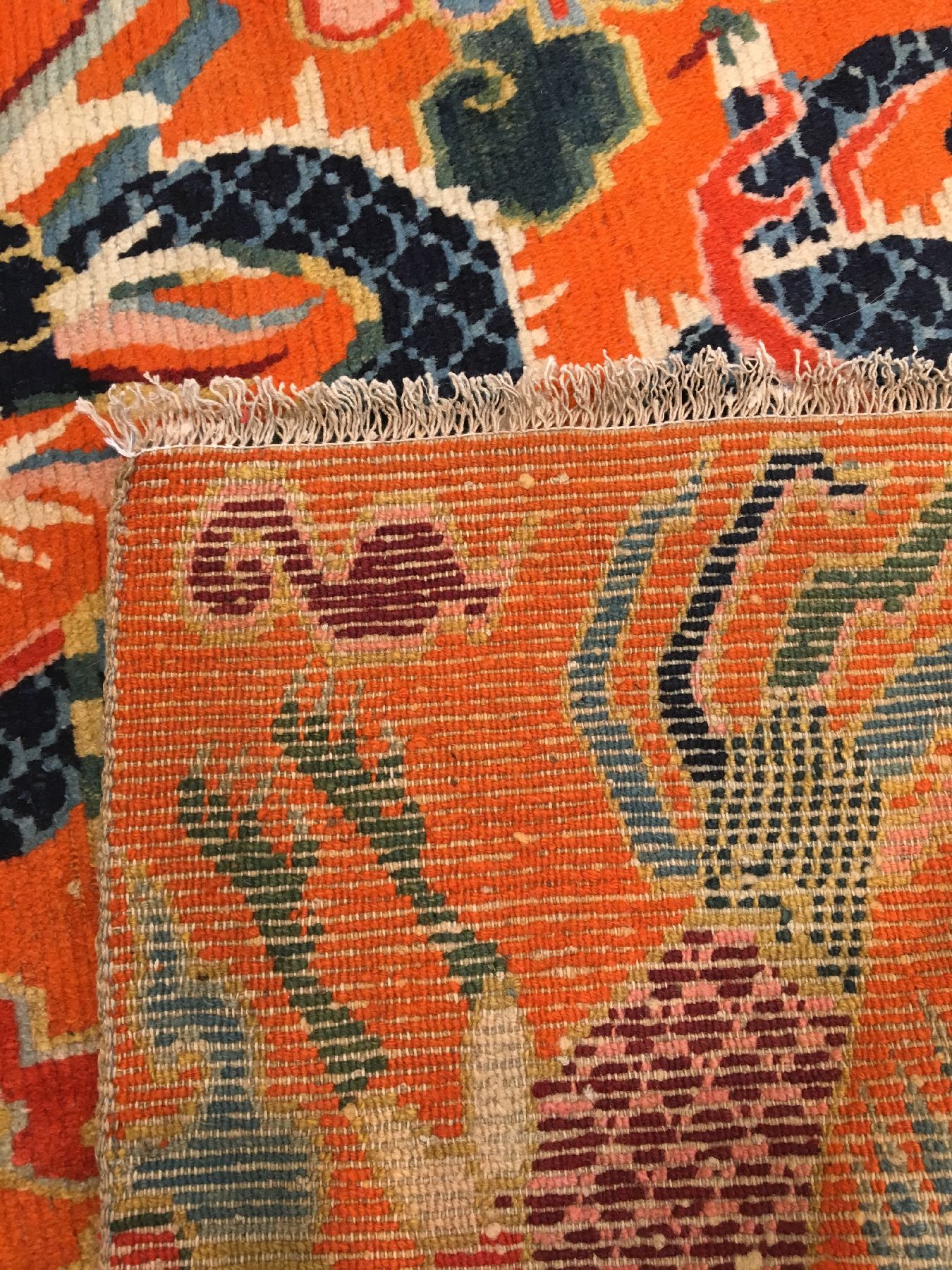 Detail h: Schigatse "Khaden" alt (Drachen & Phönyx), Südtibet, um 1920, Korkwolle geknüpft auf Wolle. Tibetischer Hochzeitsteppich im klassischen ...