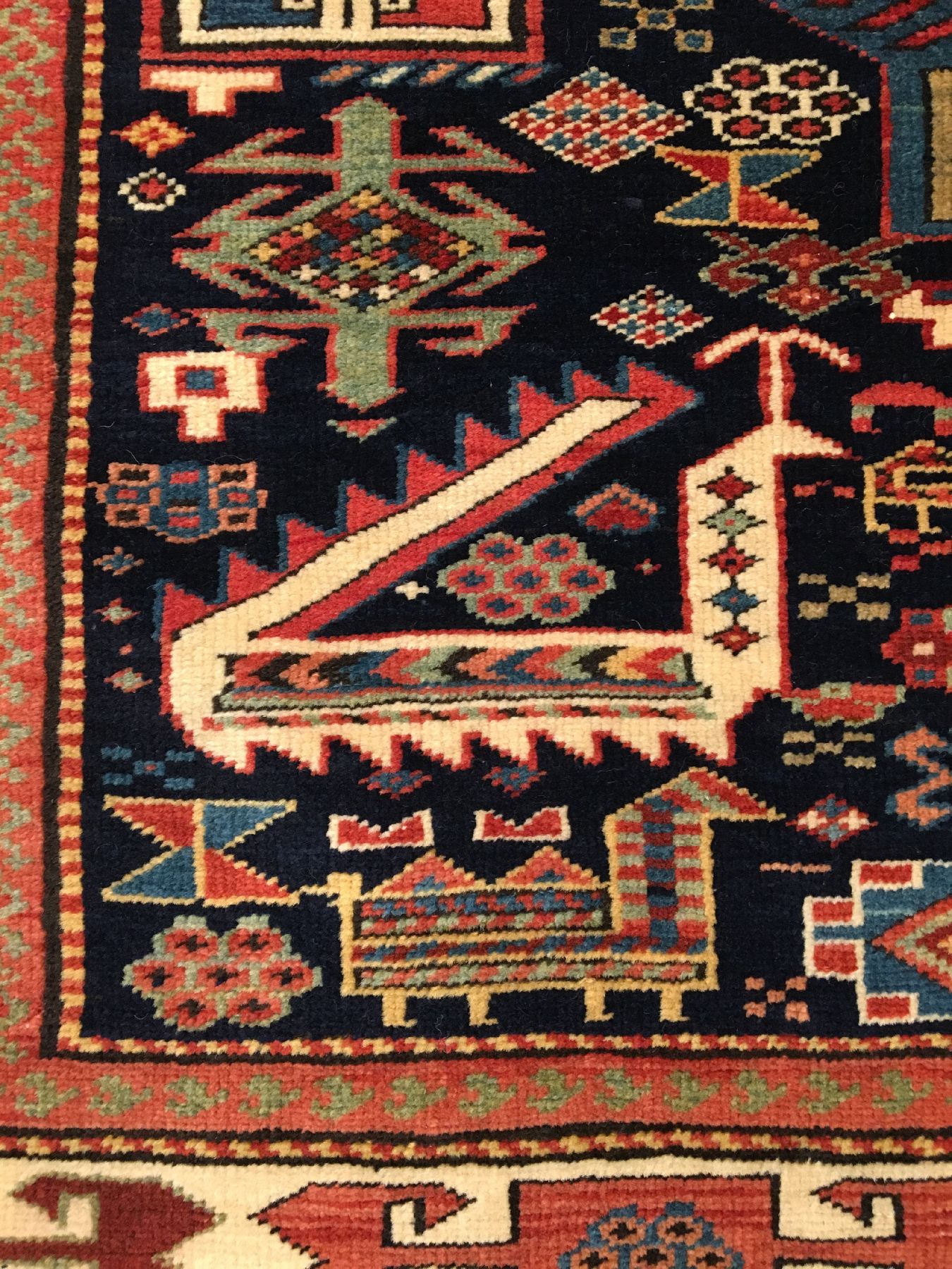 Detail f: Sehr feiner und einzigartiger Akstafa antik, Ostkaukasus Schirwan-Region, 19.Jhd., sehr feine Wolle geknüpft auf Wolle. Dieser hochfeine und gut ...