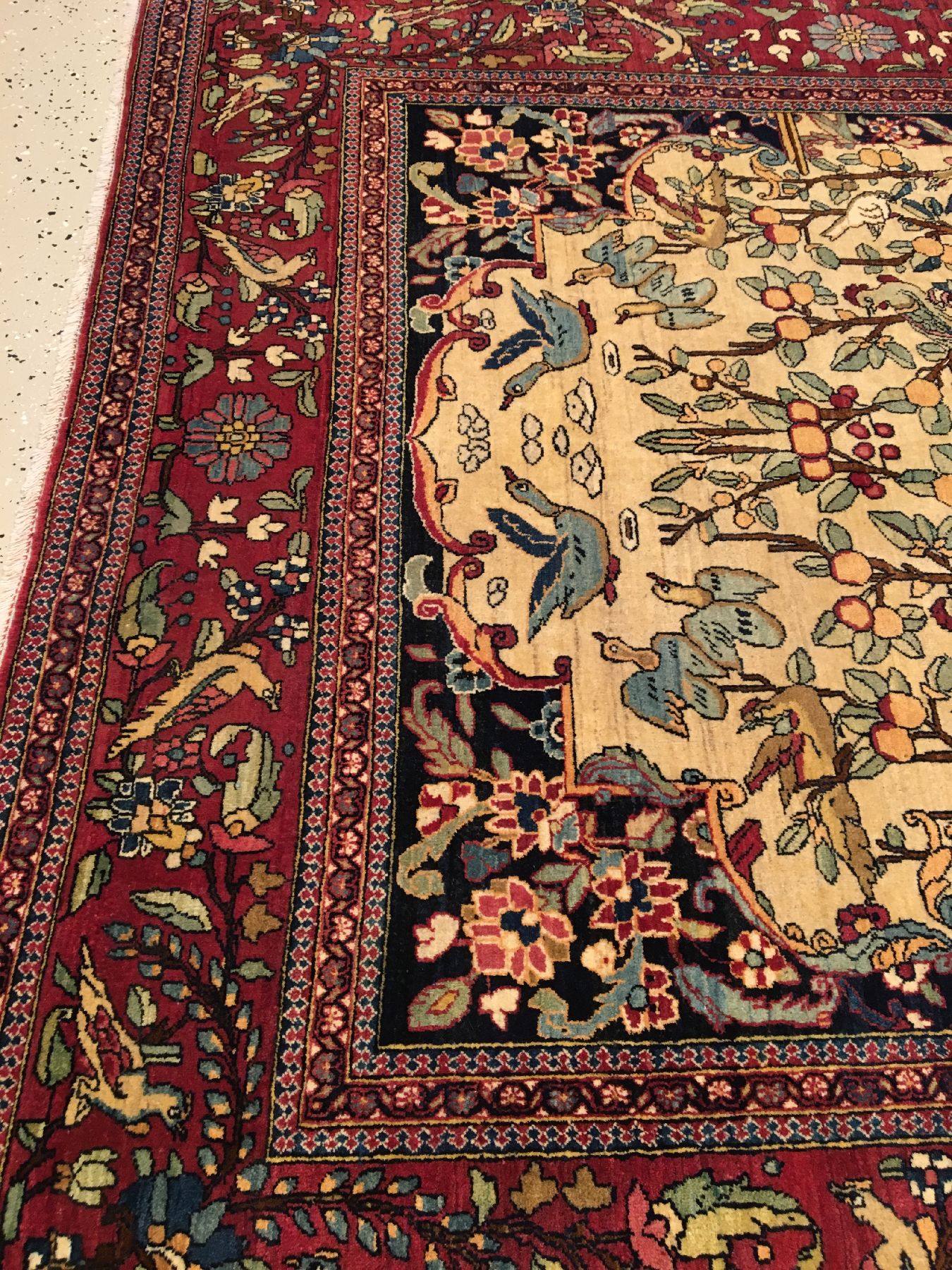 Detail g: Feiner Esfahan "Ahmad" antik (Paradies Design), Zentralpersien, um 1900, Korkwolle geknüpft auf Baumwolle. Feiner Esfahan aus den ...