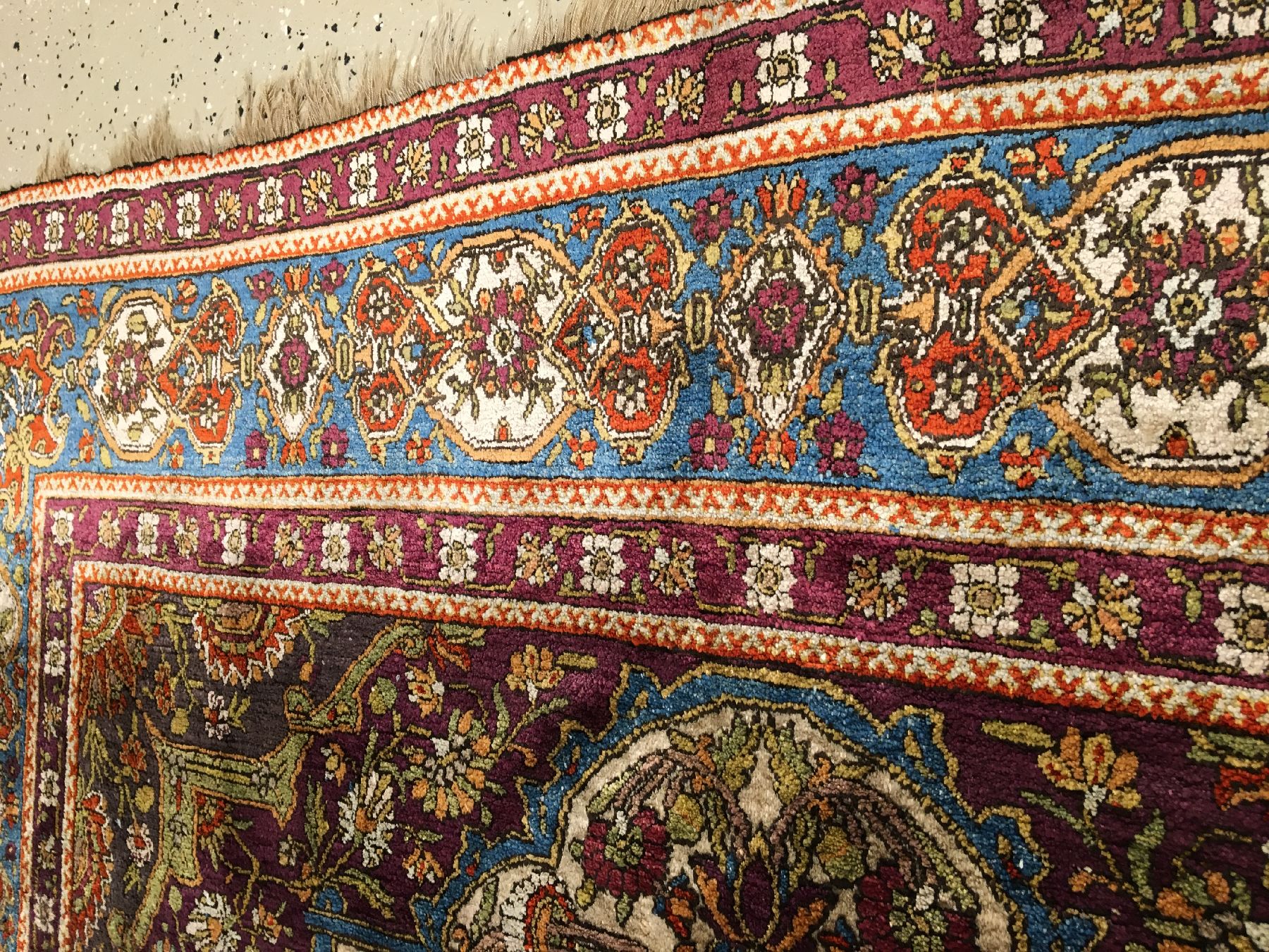Detail d: Feiner Seiden Keschan "Mohtascham" antik, Zentralpersien, 19.Jhd., reine Naturseide. Bemerkenswert fein geknüpfter Seiden Keschan in ...