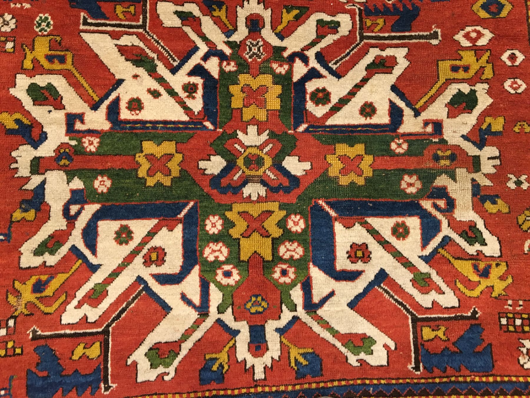 Detail c: Tschelaberd Kasak antik (Adler Kasak), Südkaukasus, 19.Jhd., Wolle geknüpft auf Wolle. Seltener fast quadratischer Tschelaberd mit ein ...