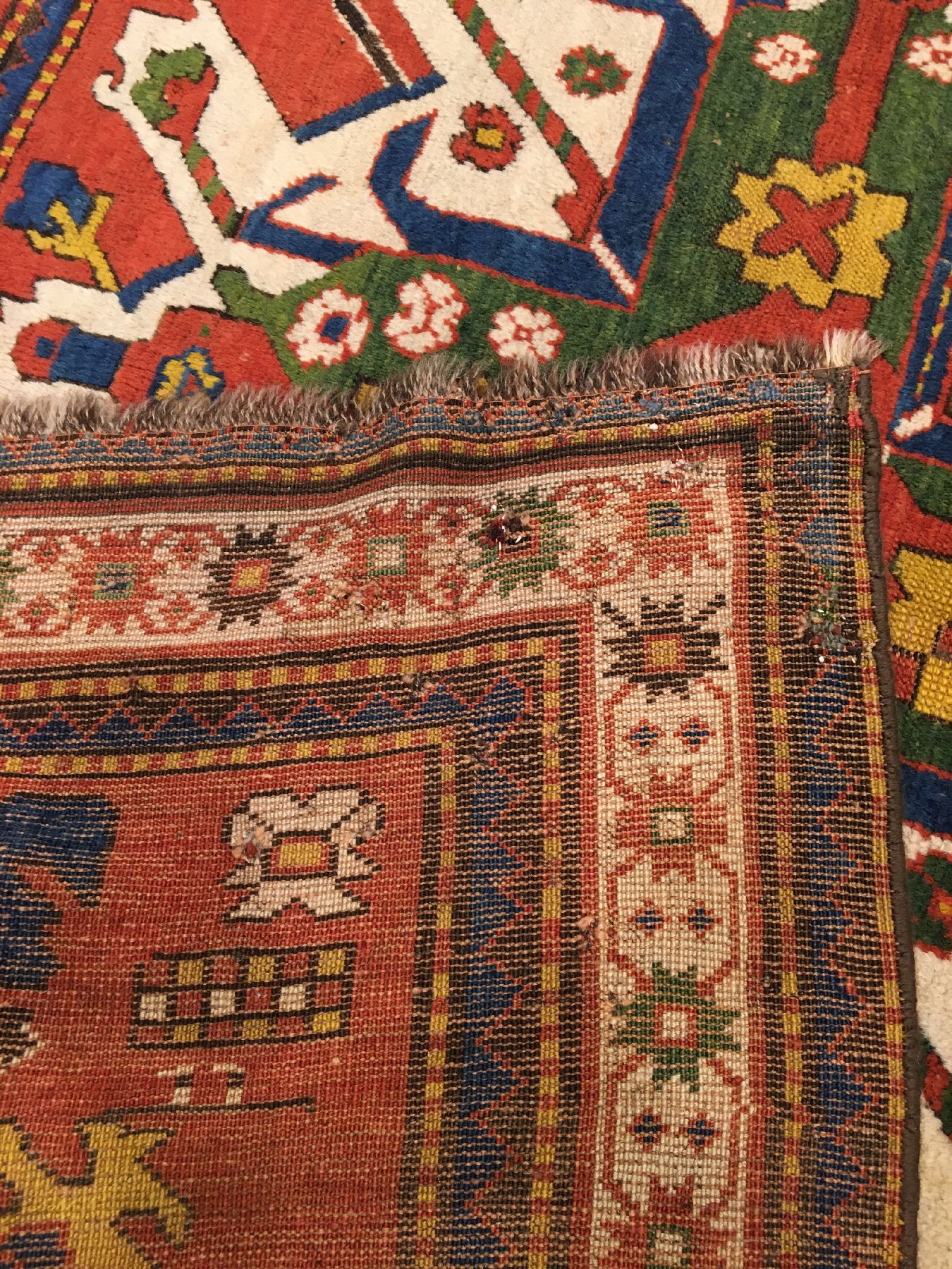 Detail i: Tschelaberd Kasak antik (Adler Kasak), Südkaukasus, 19.Jhd., Wolle geknüpft auf Wolle. Seltener fast quadratischer Tschelaberd mit ein ...