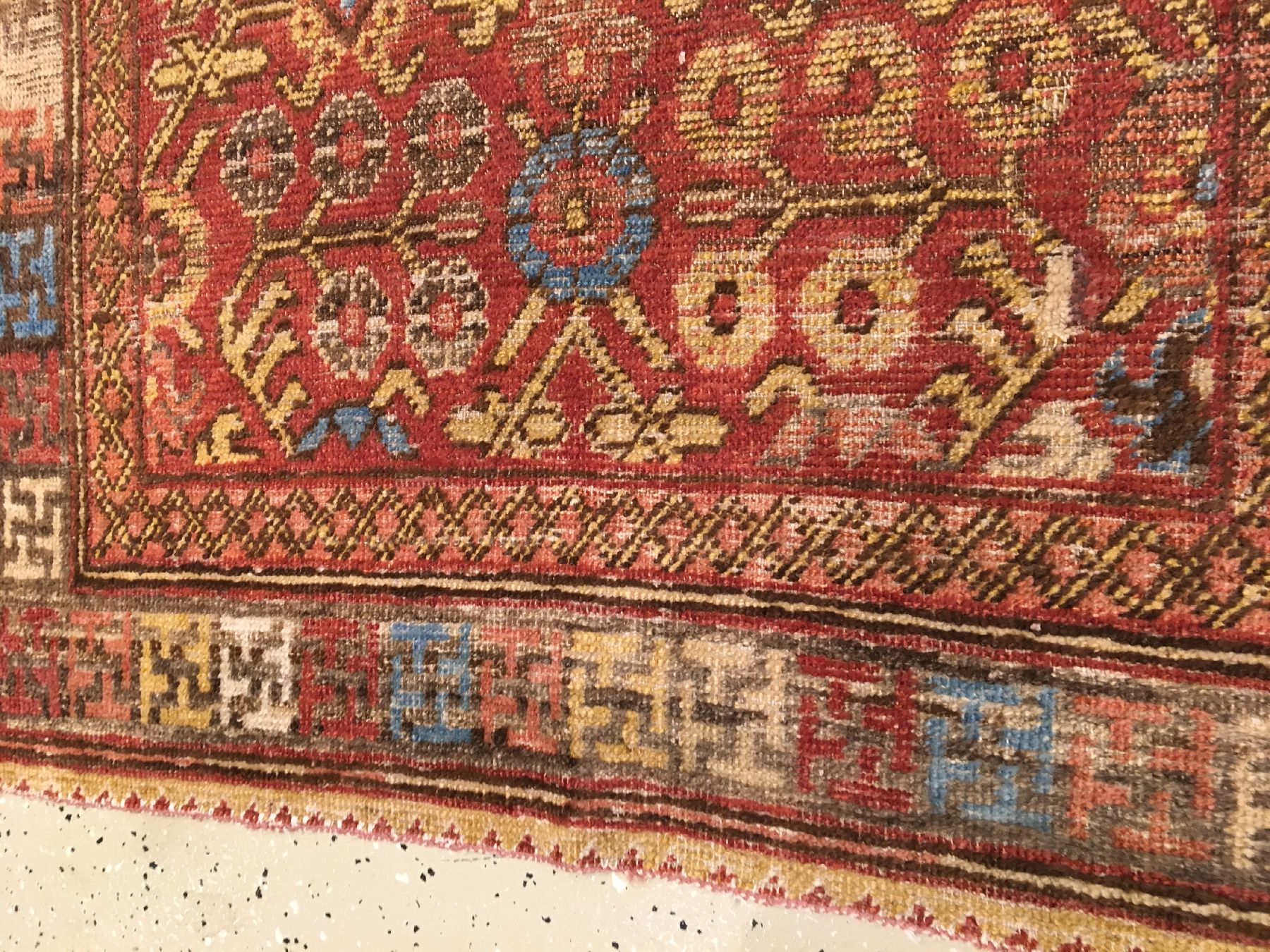 Detail g: Khotan antik, Ostturkestan, Mitte 19.Jhd., Wolle geknüpft auf Baumwolle. Seltener kleinformatiger Khotan mit charakteristischen Blüten allover ...