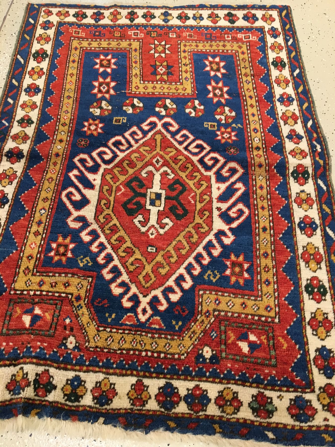 Detail b: Fachralo Kazak "Gebetsteppich" antik, Südwestkaukasus Kasak-Gebiet, 19.Jhd., Wolle geknüpft auf Wolle. Kleinformatiger ...