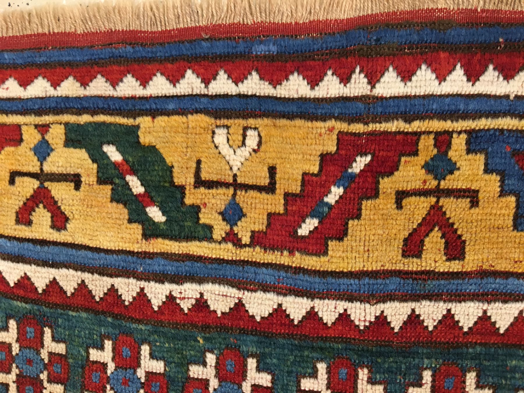Detail f: Grüner Karatchoph Kasak antik, Südwestkaukasus, 19.Jhd., Wolle geknüpft auf Wolle. Feiner großformatiger Karatchoph mit erstklassigen ...