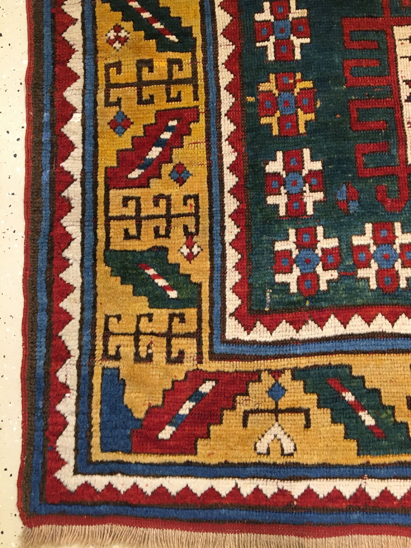 Detail g: Grüner Karatchoph Kasak antik, Südwestkaukasus, 19.Jhd., Wolle geknüpft auf Wolle. Feiner großformatiger Karatchoph mit erstklassigen ...