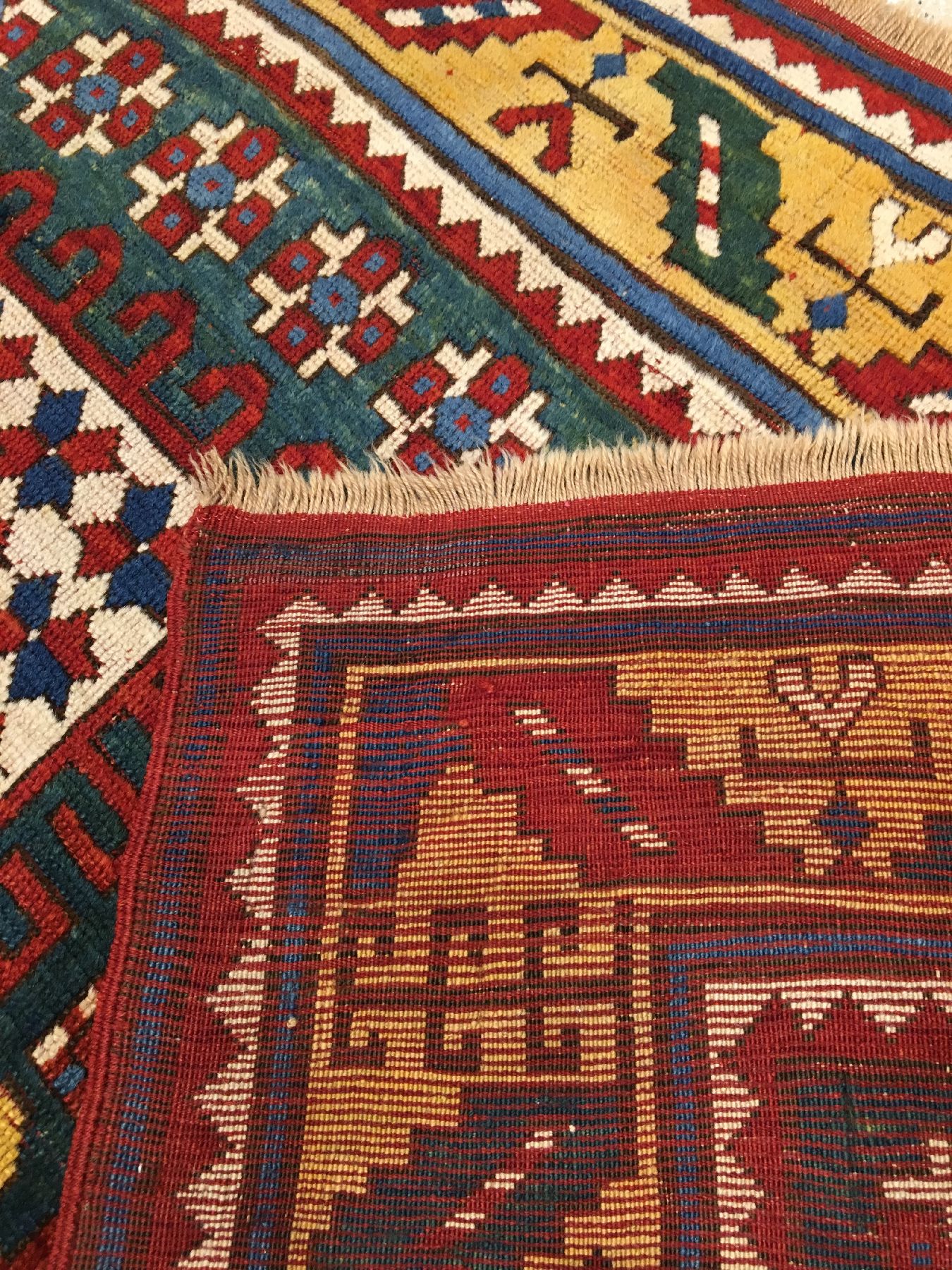 Detail i: Grüner Karatchoph Kasak antik, Südwestkaukasus, 19.Jhd., Wolle geknüpft auf Wolle. Feiner großformatiger Karatchoph mit erstklassigen ...