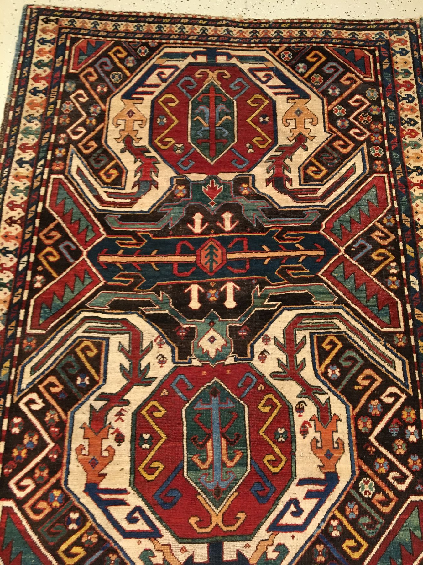 Detail c: Lenkoran antik, Südkaukasus, 19.Jhd., Wolle geknüpft auf Wolle. Typischer Lenkoran im "Long-Rug" Format mit charakteristischen ...