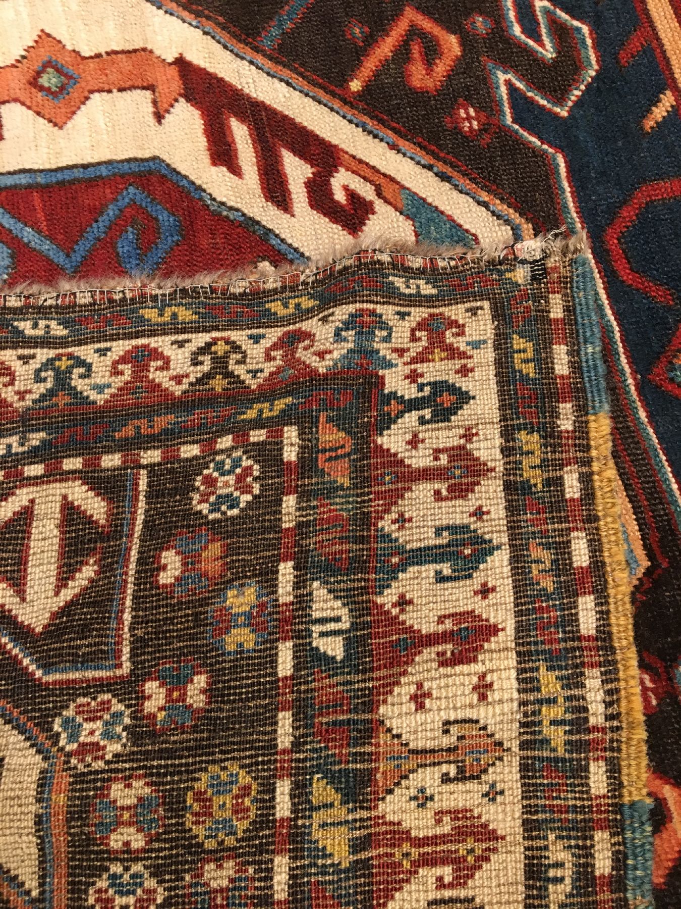 Detail i: Lenkoran antik, Südkaukasus, 19.Jhd., Wolle geknüpft auf Wolle. Typischer Lenkoran im "Long-Rug" Format mit charakteristischen ...