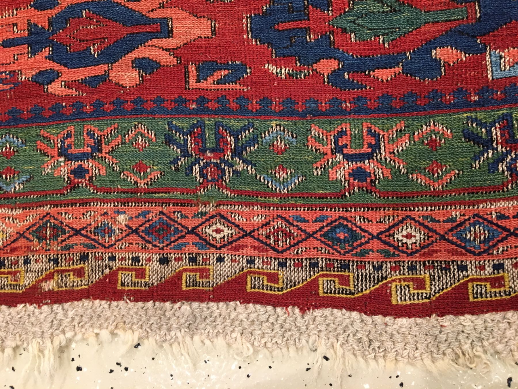 Detail g: Feiner Seichur "Sumakh" antik, Ostkaukasus Kuba-Region, 19.Jhd., Wolle gewebt auf Wolle. Sehr feiner Seichur-Sumakh mit drei Medaillons ...