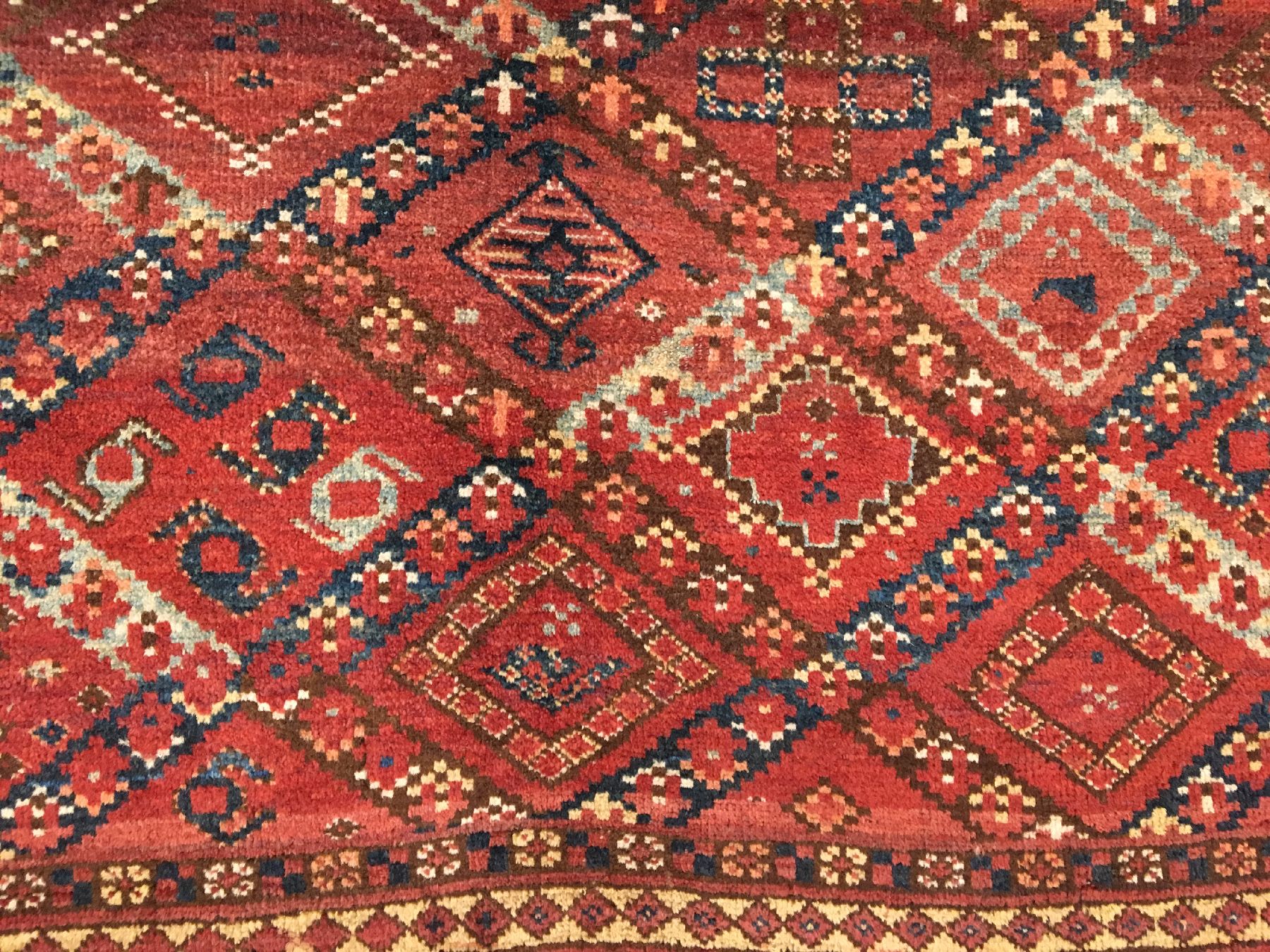 Detail c: Beschir "Hauptteppich" antik, Turkmenistan Amu-Darja Gebiet, 19.Jhd., Wolle geknüpft auf Wolle/Ziegenhaar. Seltener Beschir Hauptteppich ...