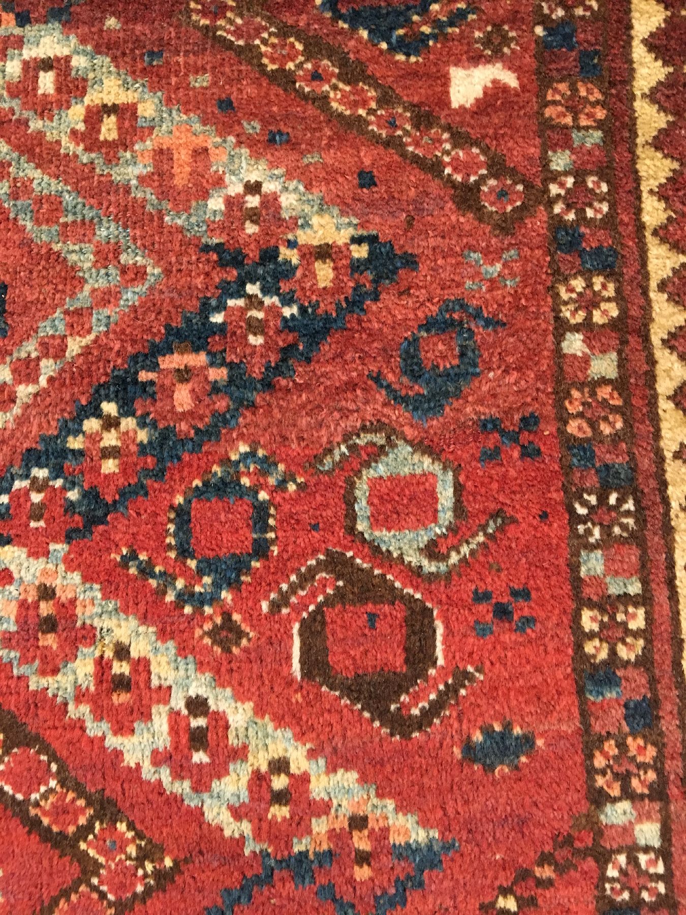 Detail e: Beschir "Hauptteppich" antik, Turkmenistan Amu-Darja Gebiet, 19.Jhd., Wolle geknüpft auf Wolle/Ziegenhaar. Seltener Beschir Hauptteppich ...