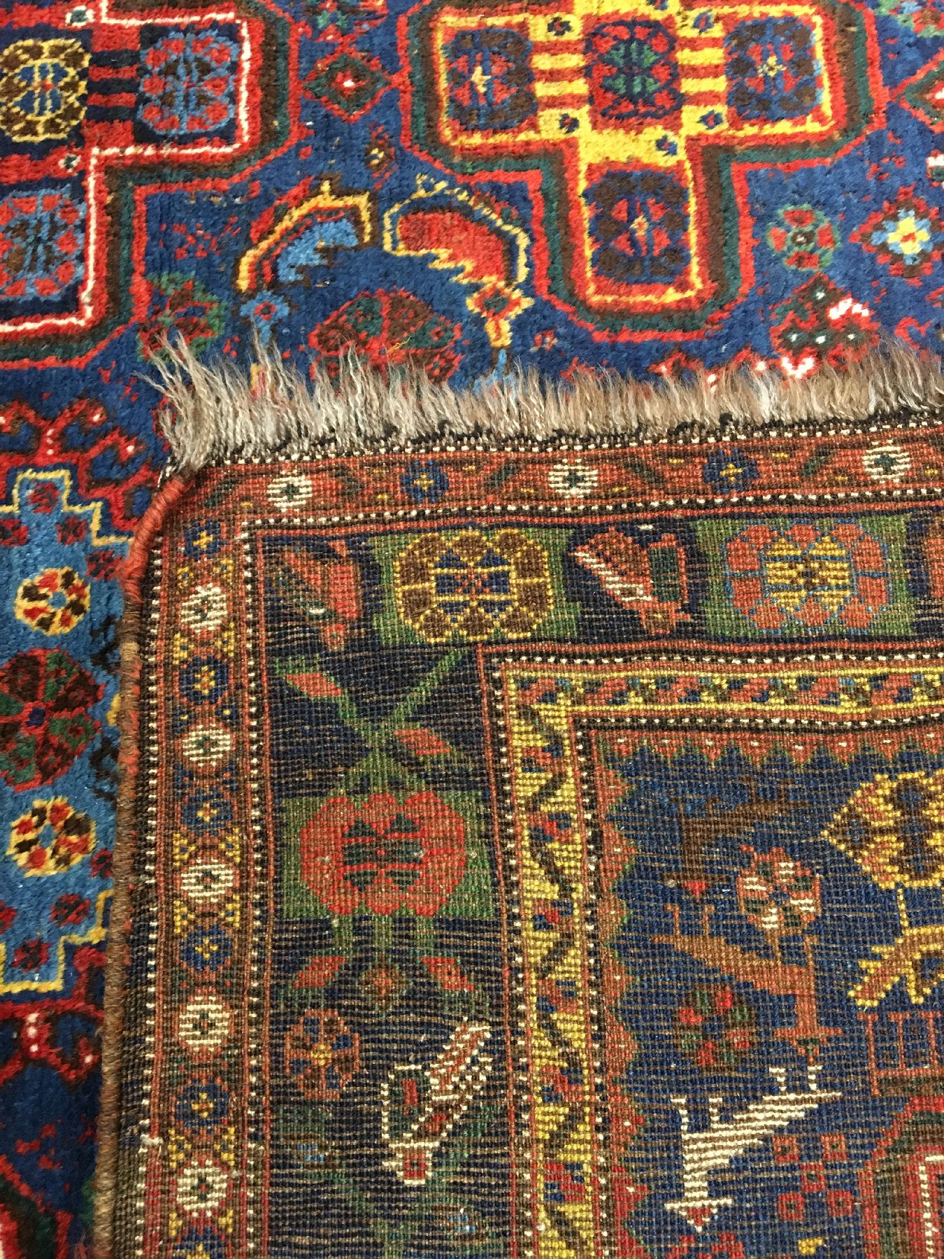 Detail i: Khamseh antik, Südwestpersien Fars-Gebiet, Ende 19.Jhd., Wolle geknüpft auf Wolle/Ziegenhaar. Blaugrundiger Khamseh aus der Fars-Region mit ...