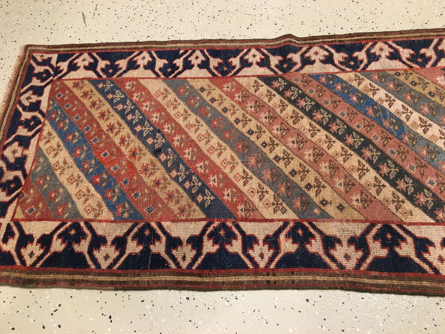 Detail b: Früher Kurdischer "Streifenteppich" antik, Anatolia/Turkey , um 1800, Wolle geknüpft auf Wolle. Seltener Kurdenteppich mit sehr früher ...