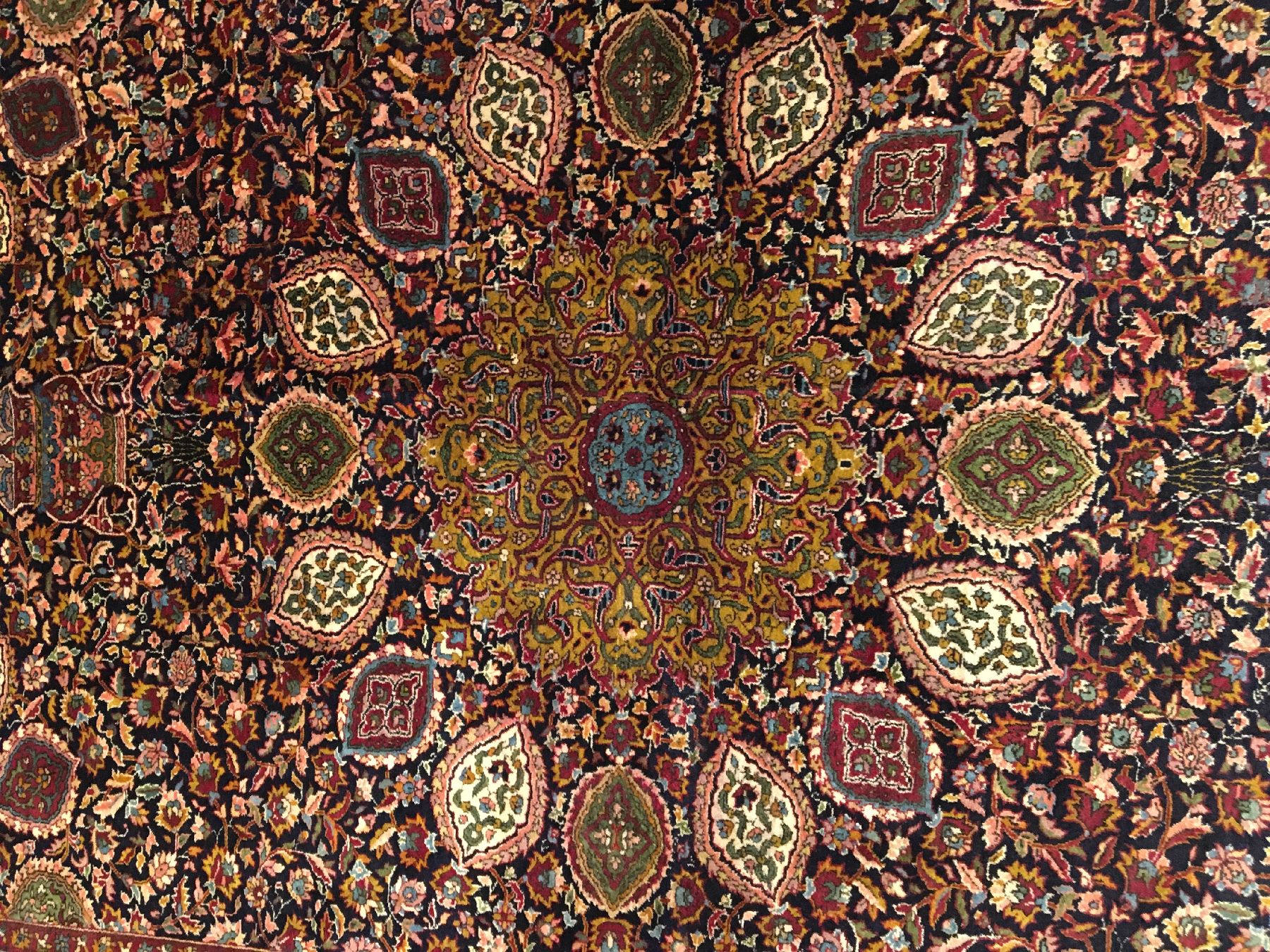 Detail c: 1 Paar Lahore "Merinowolle" antik (Ardebil "Sheik-Safi" Design), Nordindien, um 1910, Merinowolle geknüpft auf Baumwolle. ...