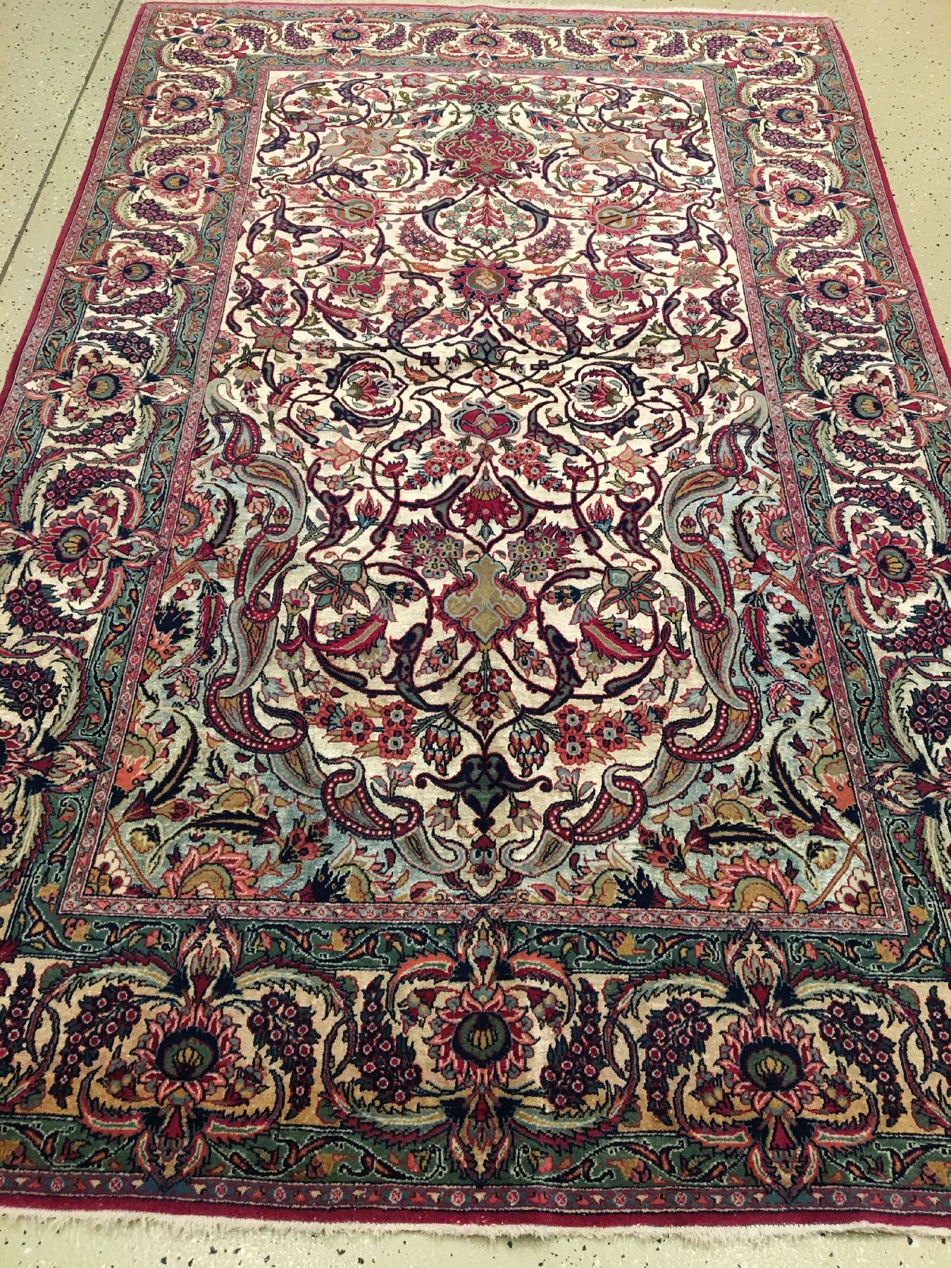 Detail b: Feiner Keschan "Part-Silk" alt (Seidengrund), Zentralpersien, um 1920/1930, Korkwolle mit Seide geknüpft auf Baumwolle. Seltener Keschan ...