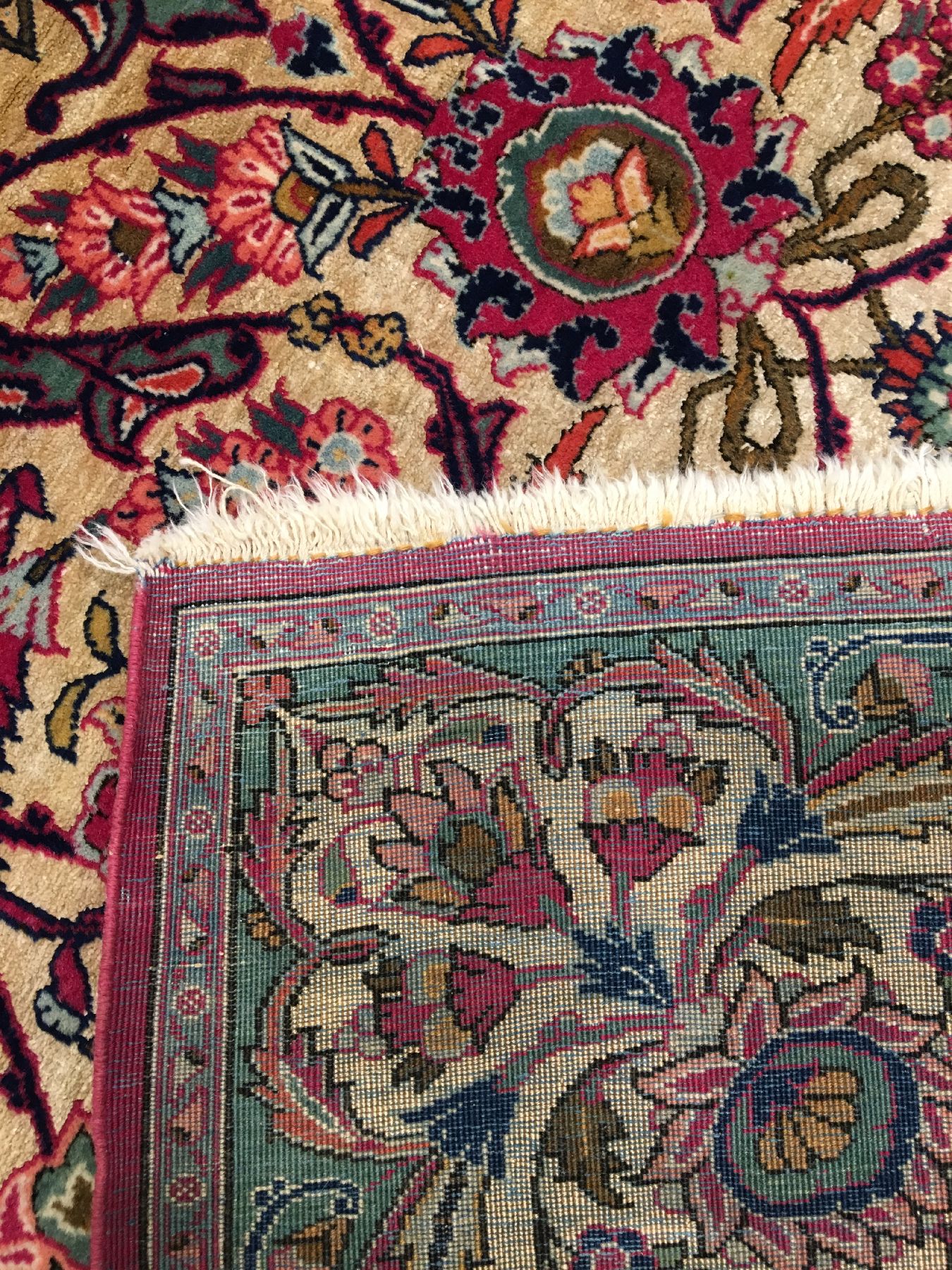 Detail i: Feiner Keschan "Part-Silk" alt (Seidengrund), Zentralpersien, um 1920/1930, Korkwolle mit Seide geknüpft auf Baumwolle. Seltener Keschan ...