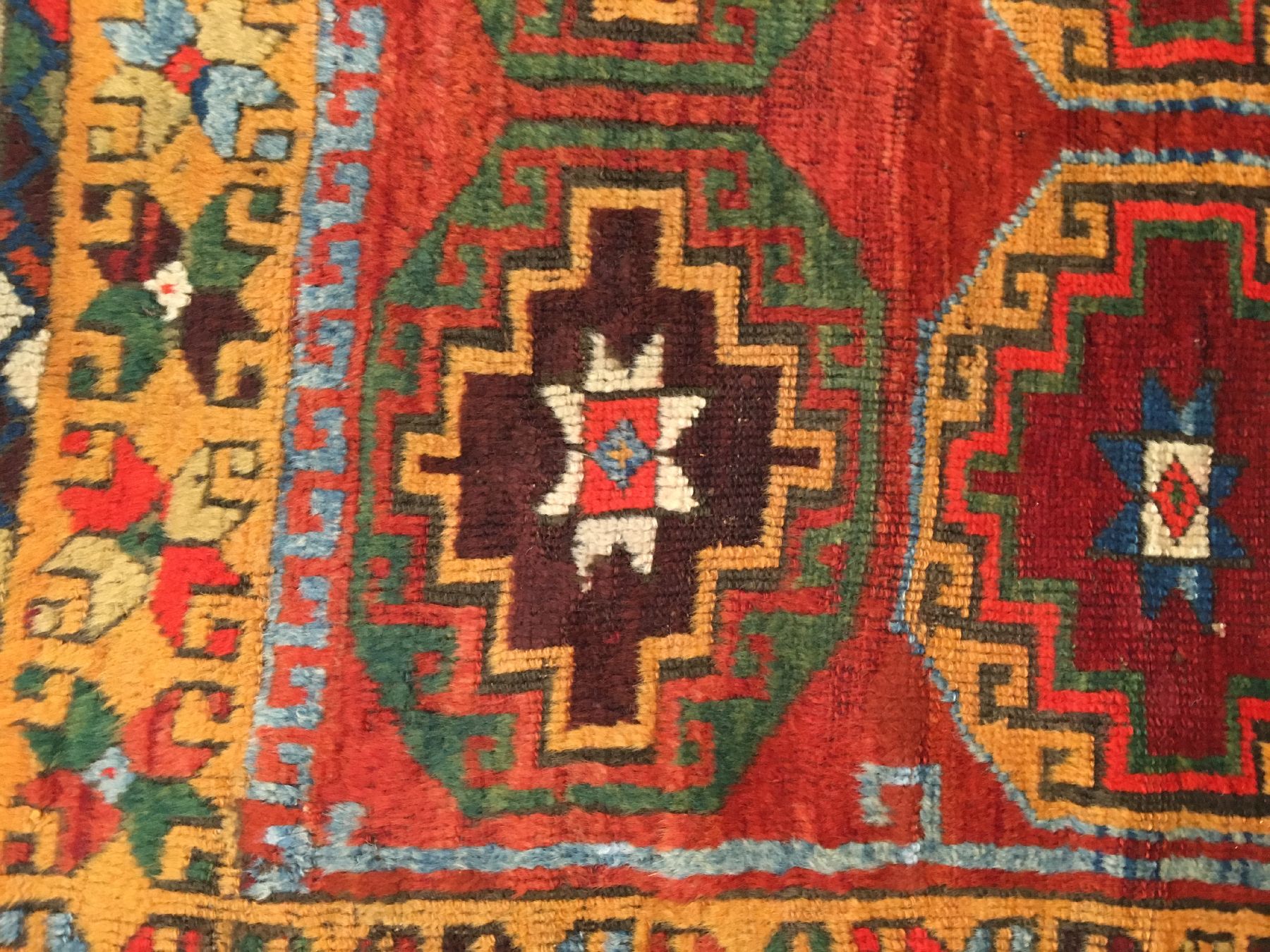 Detail e: Kurdischer Yörük antik (Memling-Gül), Ostanatolien Sivas-Gebiet, Ende 19.Jhd., Wolle geknüpft auf Wolle. Knüpfteppich der Yörüken im ...