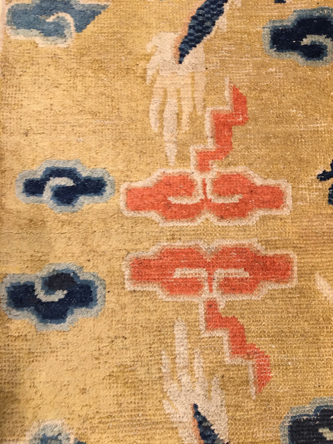 Detail g: Gelber Ning-Hsia "Wandbehang" antik (Drachenteppich), Westchina, 19.Jhd., Wolle geknüpft auf Baumwolle. Seltener Ning-Hsia mit fünf ...