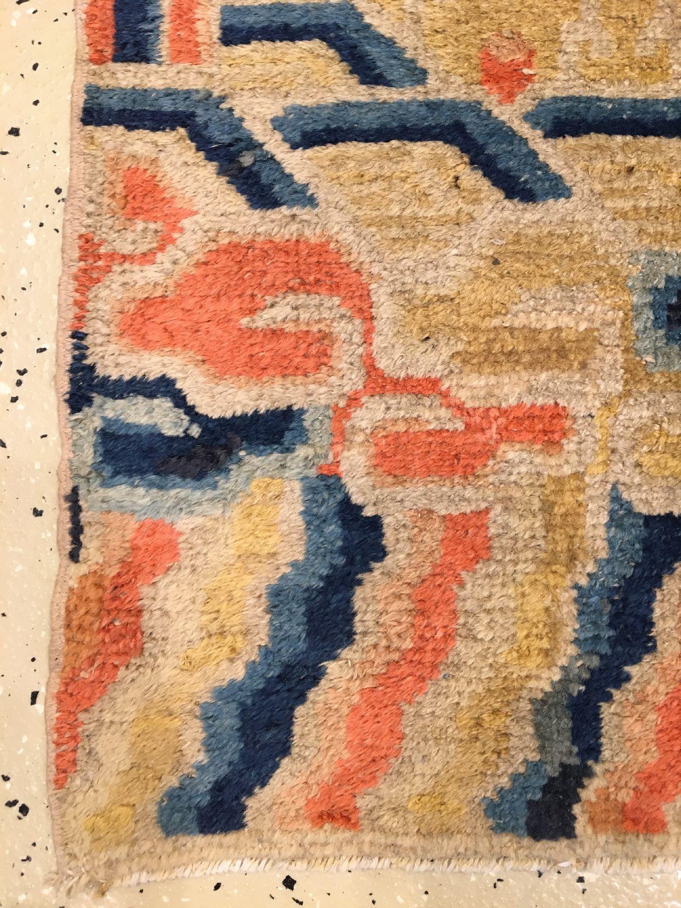 Detail h: Gelber Ning-Hsia "Wandbehang" antik (Drachenteppich), Westchina, 19.Jhd., Wolle geknüpft auf Baumwolle. Seltener Ning-Hsia mit fünf ...