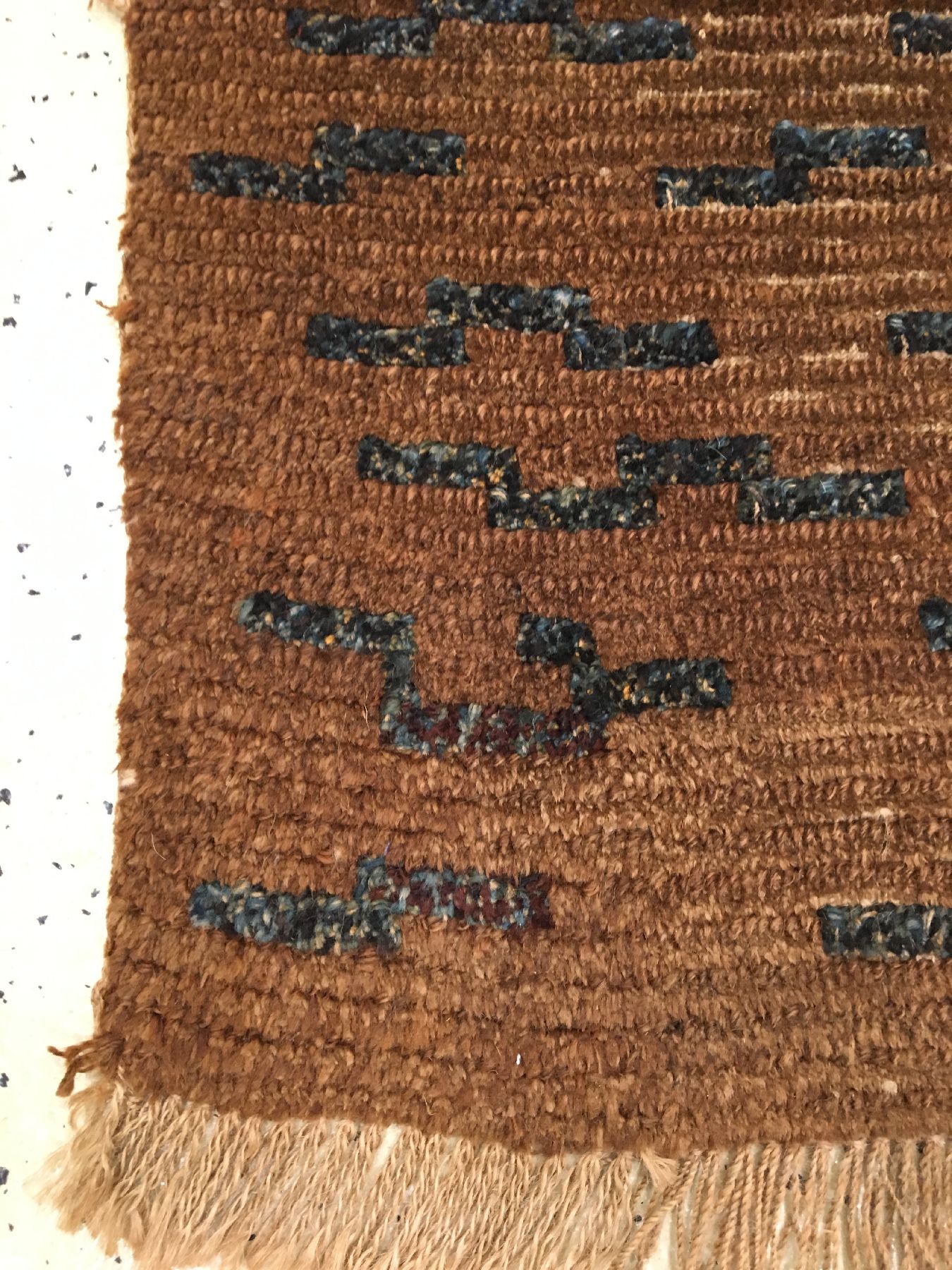 Detail d: Tibetischer "Tigerteppich" antik, Südtibet, 19.Jhd., Wolle geknüpft auf Wolle. Rarer Meditationsteppich der tibeter im Tigerfell-Typus. ...