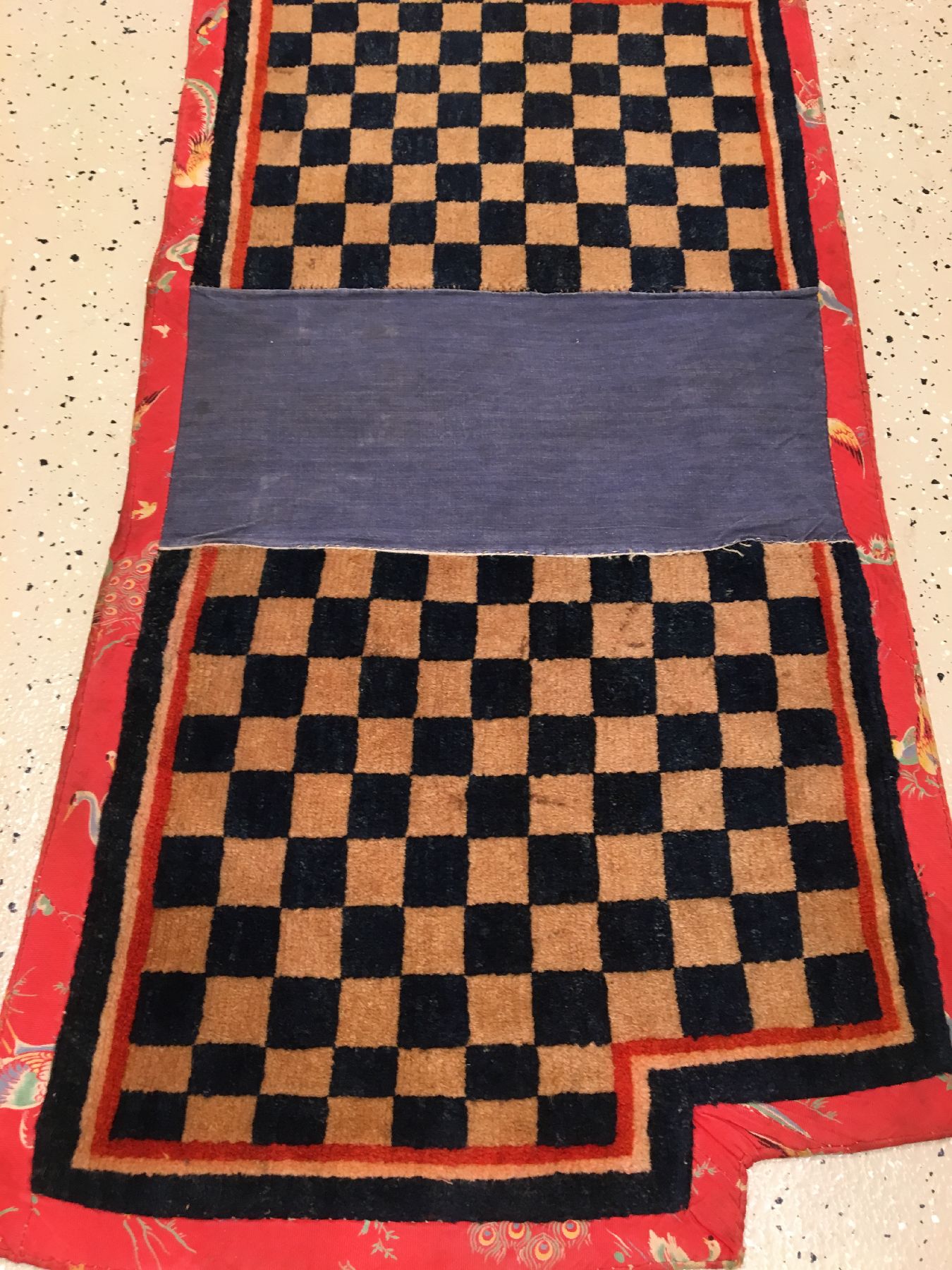 Detail a: Tibetischer "Makden" alt (Checker-Board), Südtibet, um 1920, Wolle geknüpft auf Wolle. Seltener Sattel der tibeter mit Schachbrett ...