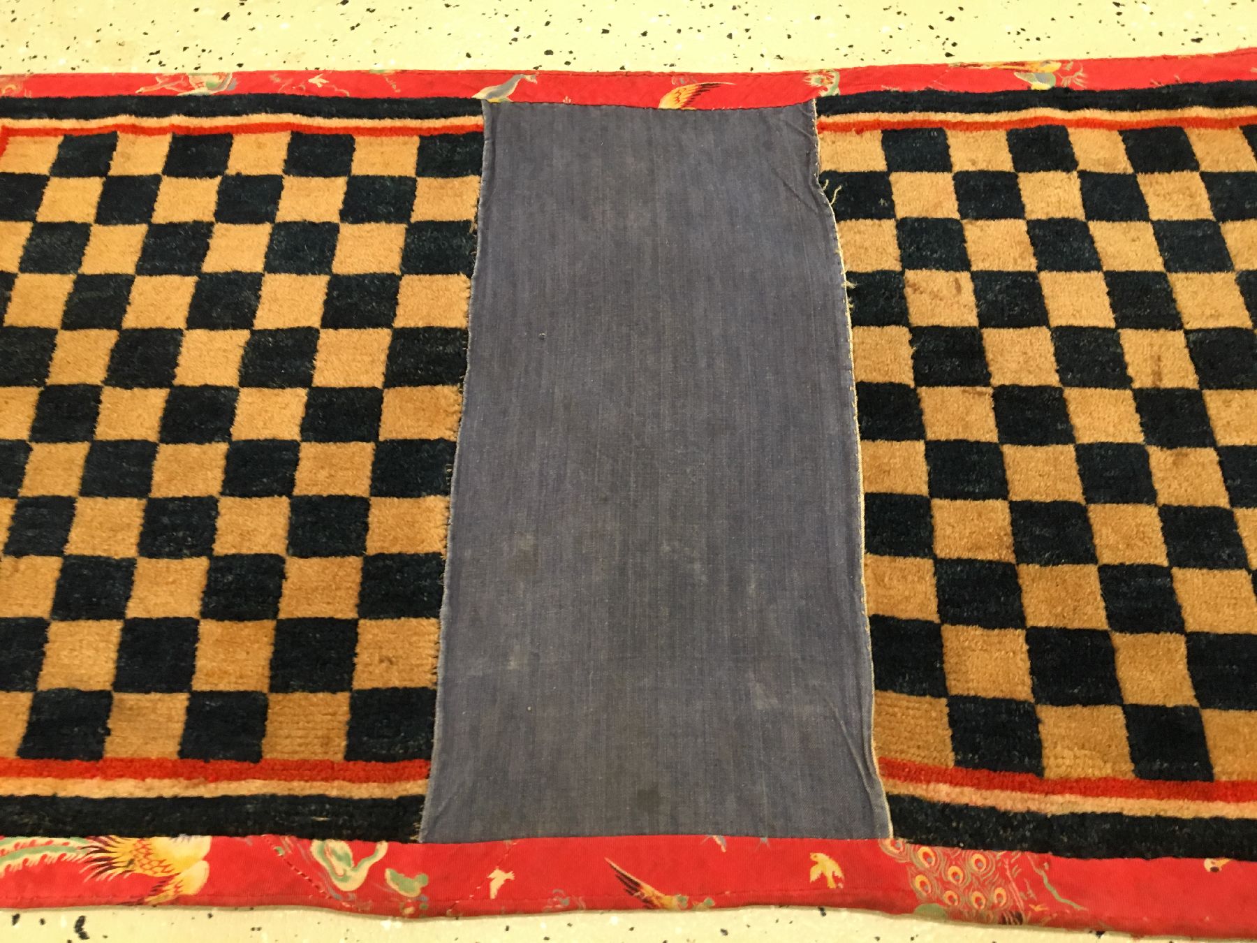 Detail b: Tibetischer "Makden" alt (Checker-Board), Südtibet, um 1920, Wolle geknüpft auf Wolle. Seltener Sattel der tibeter mit Schachbrett ...