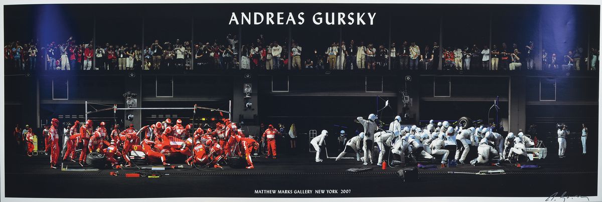 Andreas Gursky, geb. 1955 in Leipzig, "Formula One", Matthew Marks Gallery, New York , Farboffset, sign., ca. 40x119,5 cm