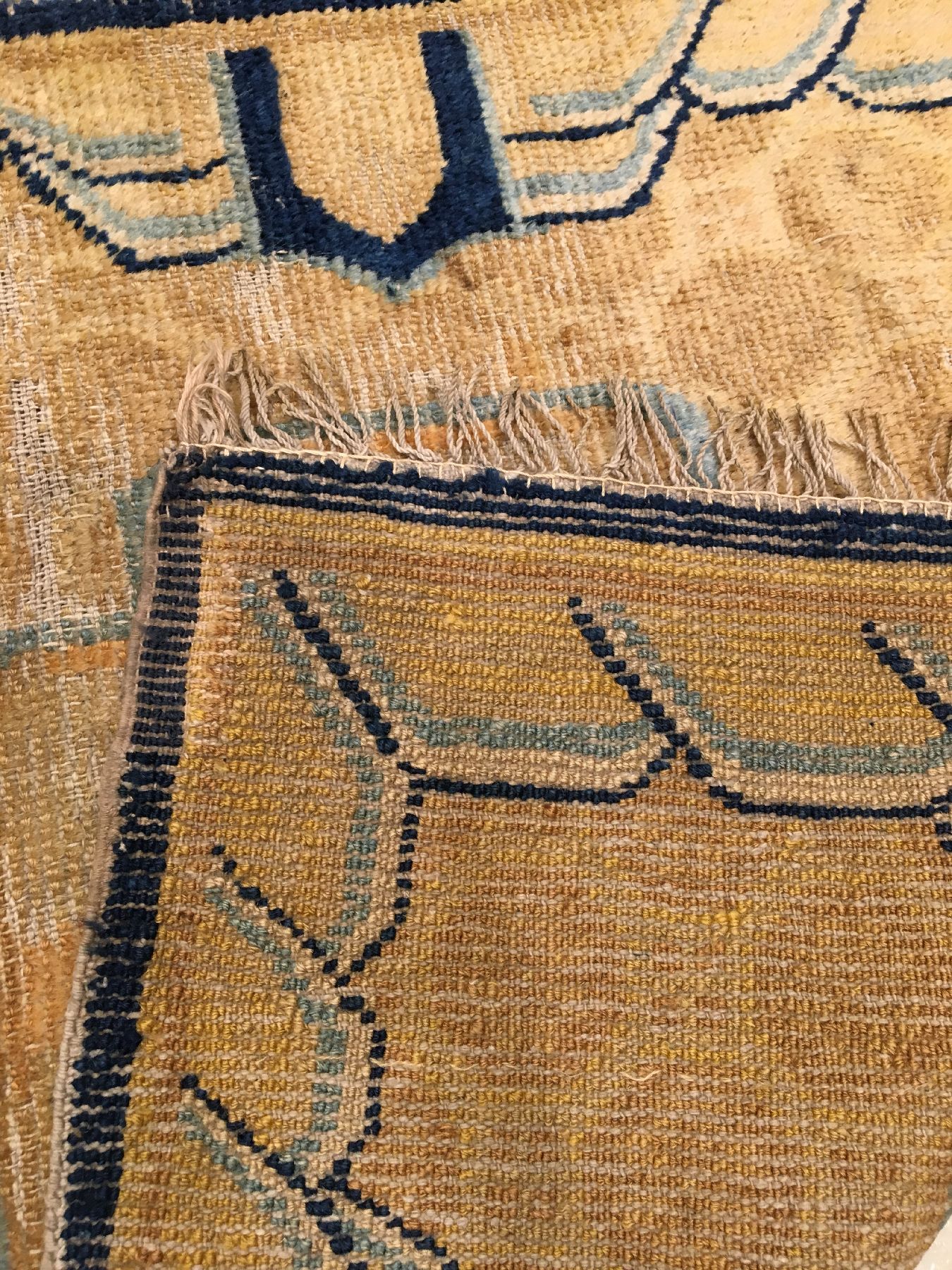 Detail f: Frühe Ning-Hsia "Sitzmatte" antik "Laubdrachen" (Publiziert bei Eberhart Herrmann), Westchina, 18.Jhd., Wolle geknüpft auf ...