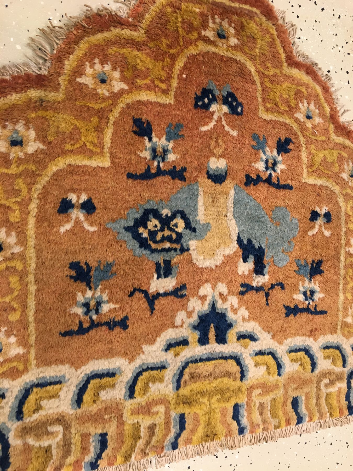 Detail a: Ning-Hsia "Thronsitz" antik (Schneelöwe mit Sattel), Westchina, 19.Jhd., Wolle geknüpft auf Baumwolle. Seltener Thronsitz in guter ...