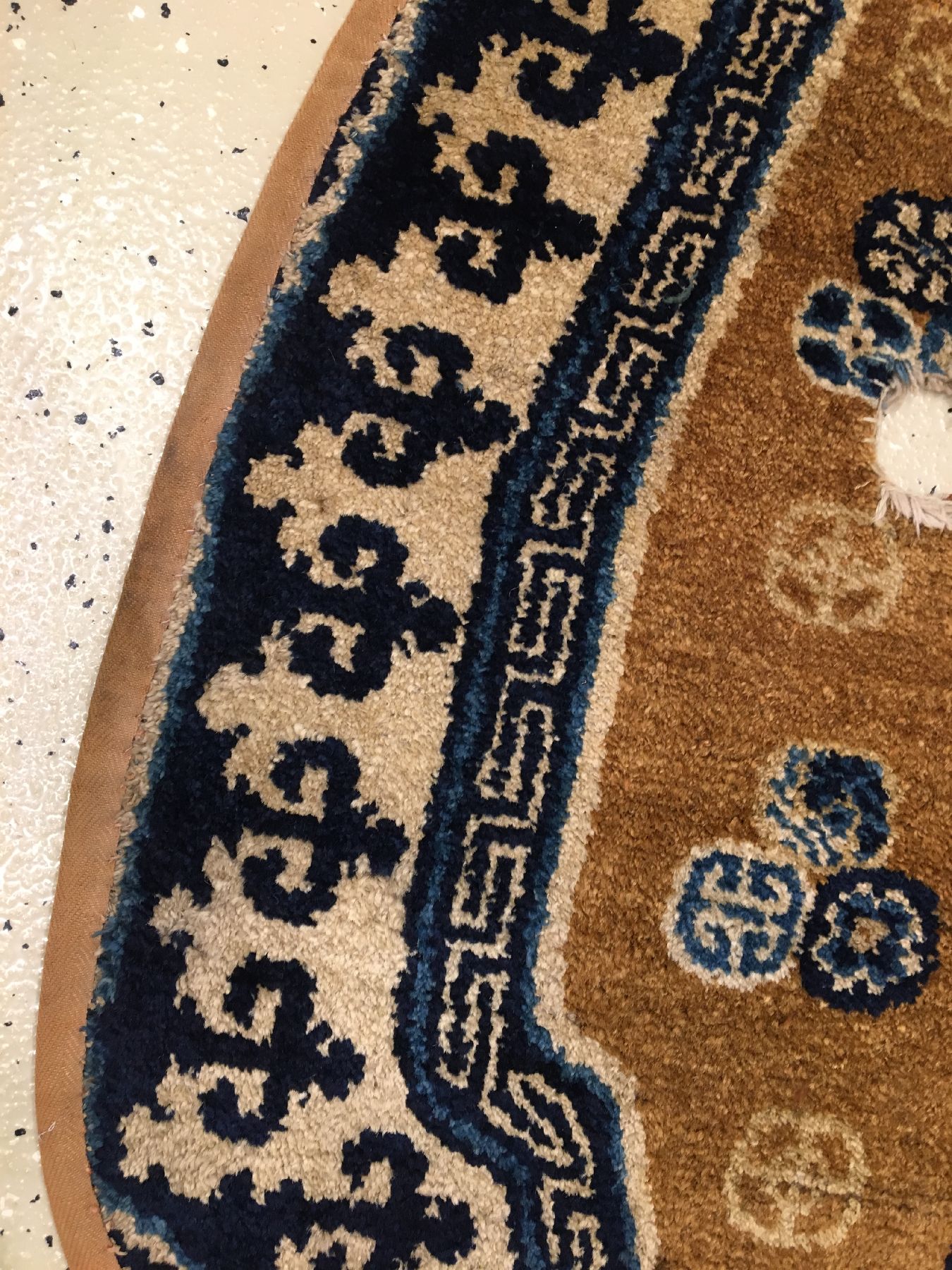 Detail e: Seltener früher Kansu "Sattel" antik, Westchina, um 1800, Wolle geknüpft auf Baumwolle. Rarer Sattel aus Kansu mit Glückssymbolen, ...
