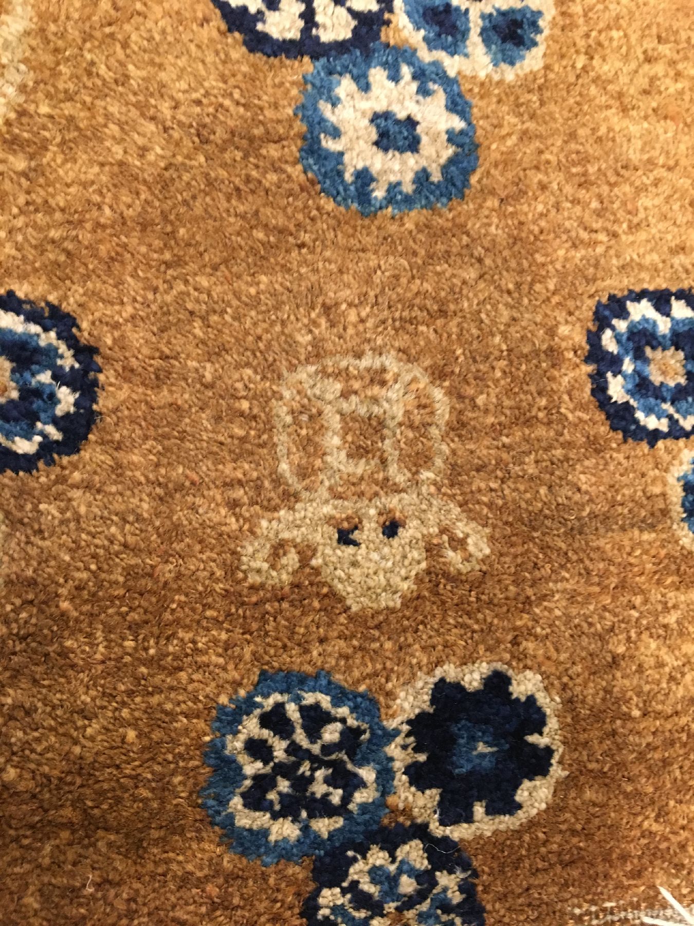 Detail h: Seltener früher Kansu "Sattel" antik, Westchina, um 1800, Wolle geknüpft auf Baumwolle. Rarer Sattel aus Kansu mit Glückssymbolen, ...