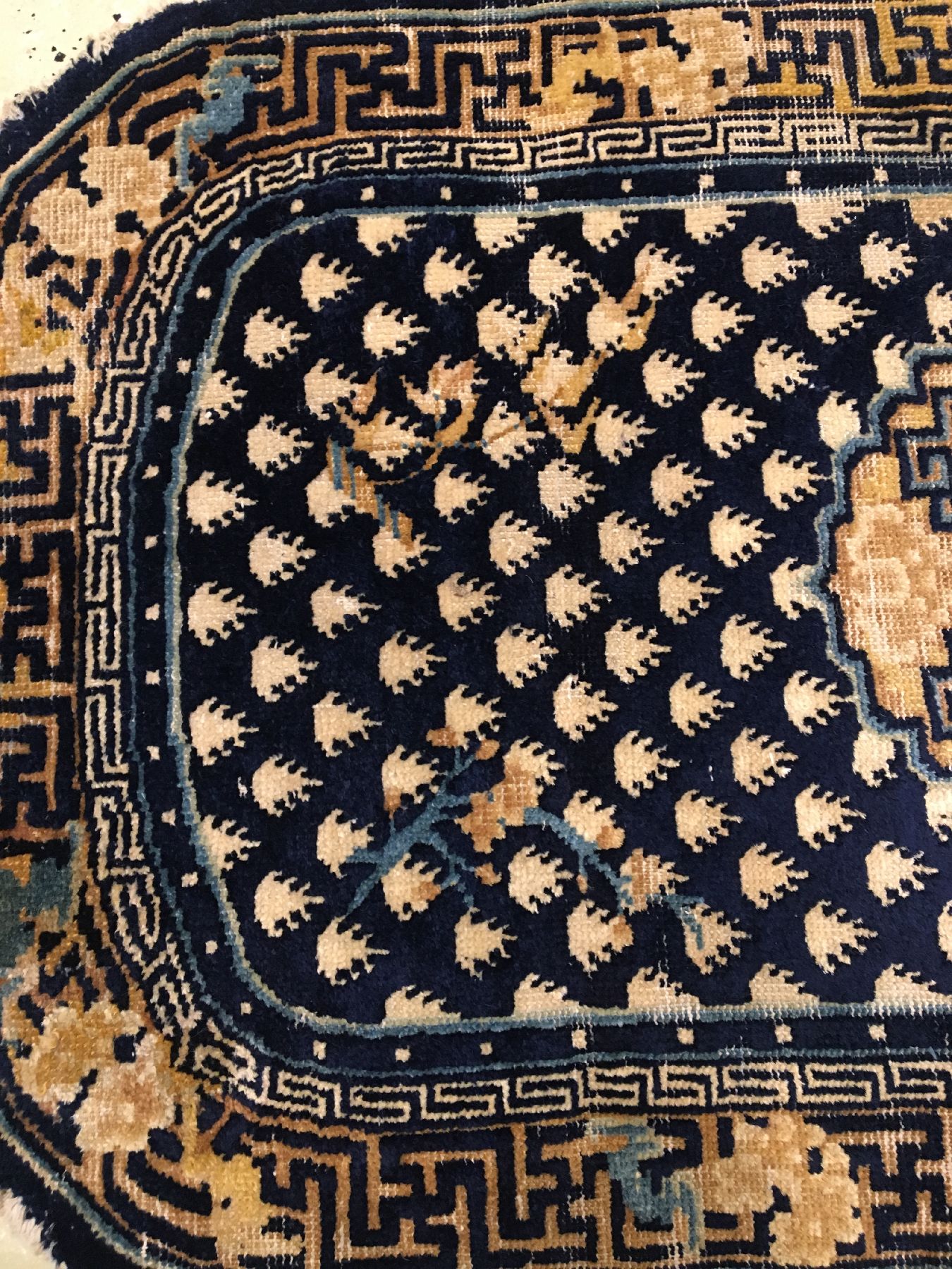 Detail e: Feiner Ning-Hsia "Sattel" antik, Westchina, 18.Jhd., Wolle geknüpft auf Baumwolle. Seltener kleinformatiger Sattel gefertigt für den ...