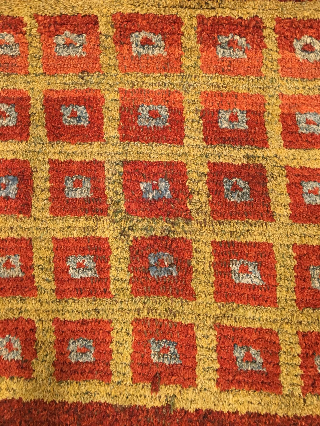 Detail c: Wangden Drumtze "Meditations-Teppich" antik, Tibet, 19.Jhd., Wolle geknüpft auf Wolle. Grüngrundiger Meditationsteppich mit Schachbrett ...