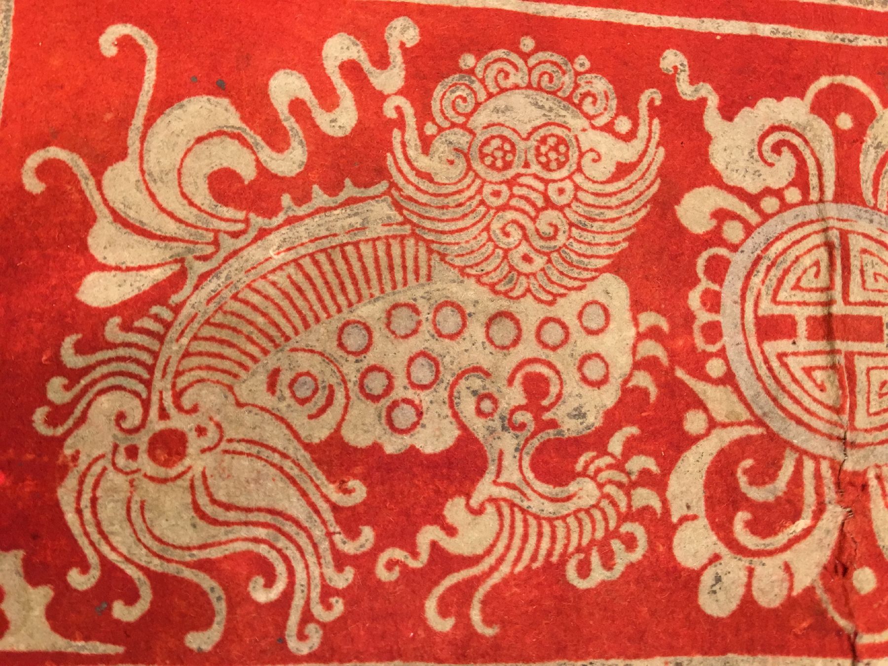 Detail c: Seltener früher Filz "Wandbehang" antik (Wohl Kansu), Westchina, 18.Jhd., roter Filz. Feiner Filz-Behang gemacht für eine wichtige ...