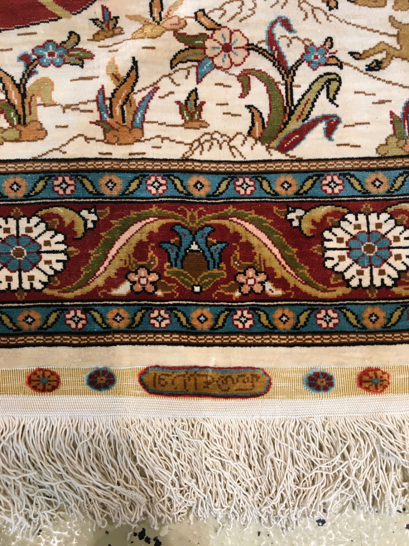 Detail f: Feiner Seiden Hereke "Özipek" alt (Signiert), Türkei, um 1970, reine Natuseide. Feiner Özipek Hereke mit osmanischer Jagdszenerie. ...