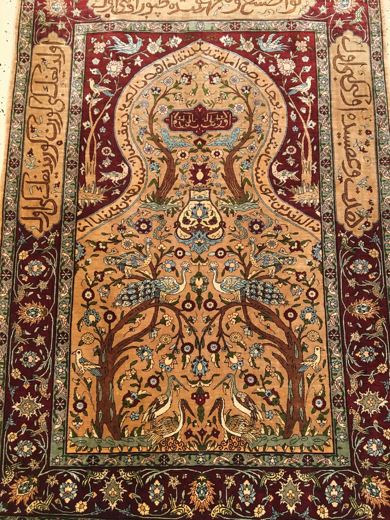 Detail a: Feiner Seiden Hereke "Özipek" alt (Signiert), Türkei, um 1960, reine Naturseide. Feiner Seiden Hereke mit ausdrucksstarken Farben. ...