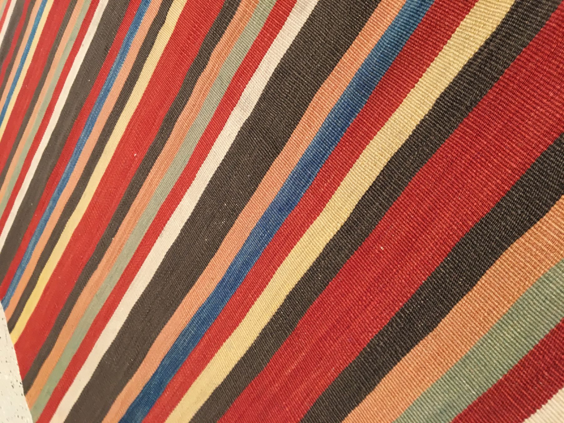 Detail c: Konya-Cubuk "Kelim" antik, Zentralanatolien, Ende 19.Jhd., Wolle gewebt auf Wolle. Farbenfroher Kelim mit guten Naturfarben. Seltenes ...
