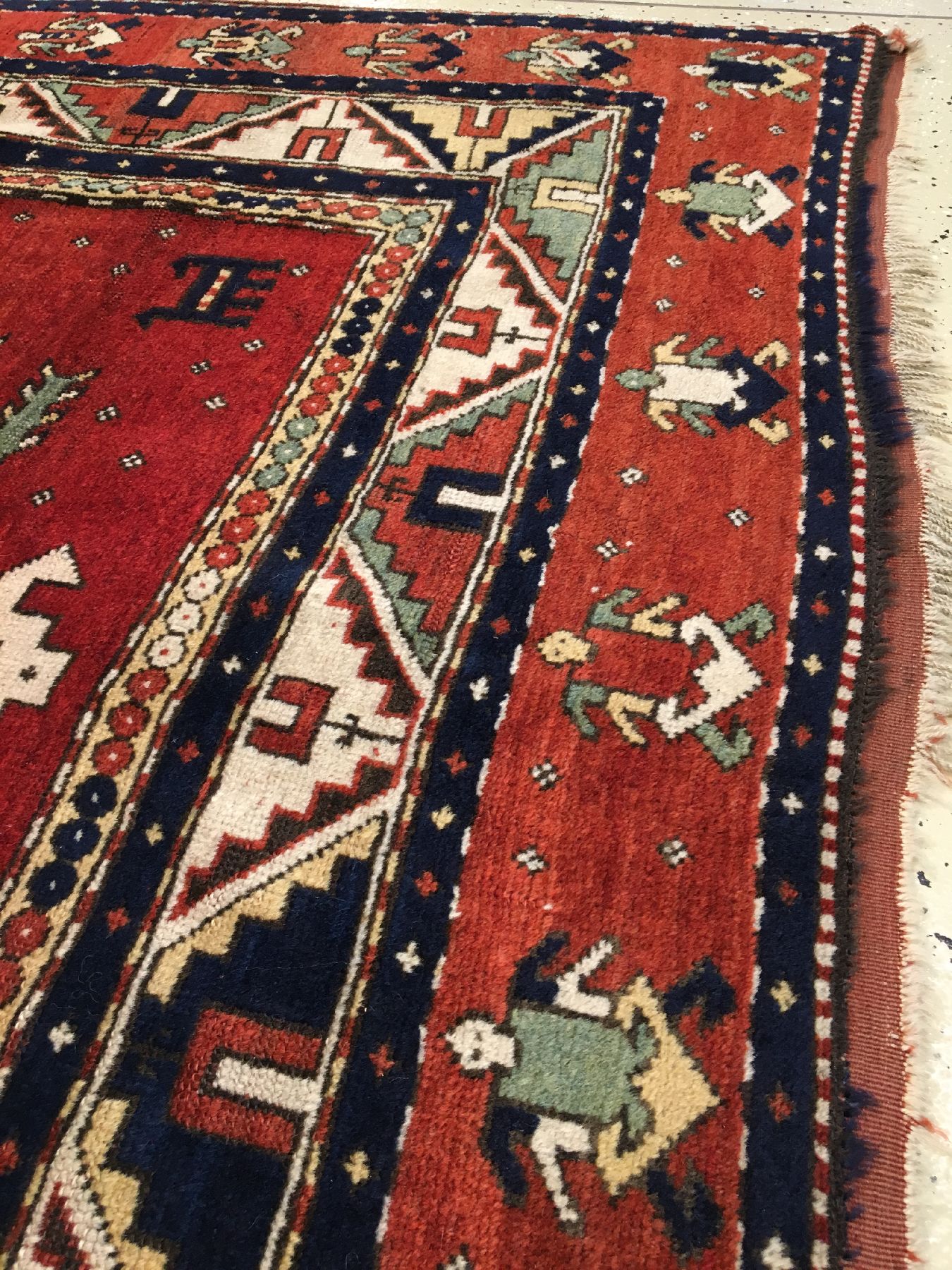 Detail f: Baum Kasak antik, Südwestkaukasus, 19.Jhd., Wolle geknüpft auf Wolle. Großformatiger Kasak mit grünen Lebensbaum auf krapproten Grund, ...