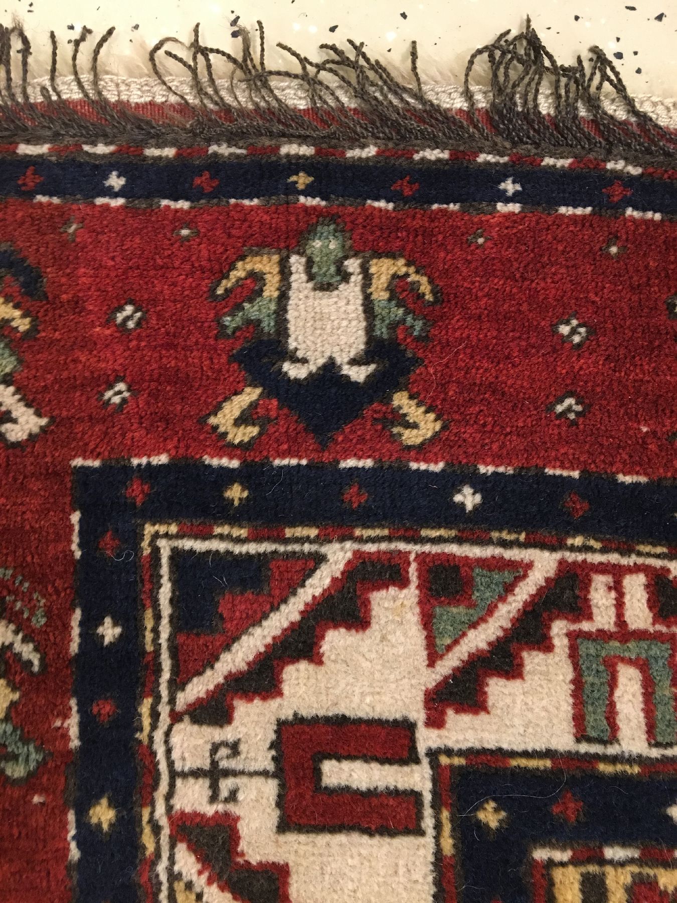 Detail g: Baum Kasak antik, Südwestkaukasus, 19.Jhd., Wolle geknüpft auf Wolle. Großformatiger Kasak mit grünen Lebensbaum auf krapproten Grund, ...