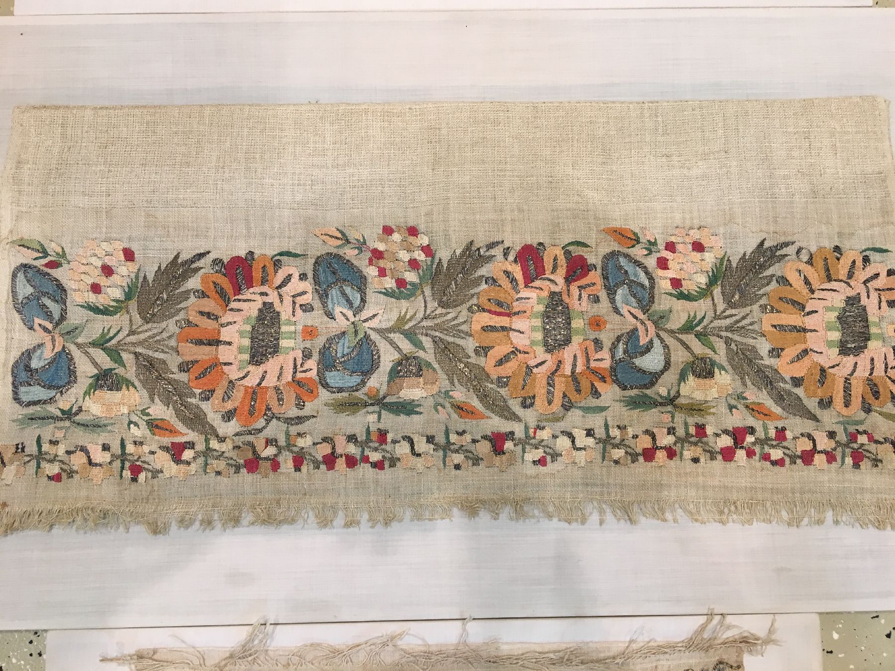 Detail c: (5 Lots) Osmanische "Tücher/Tischdecken" antik (Seiden-Metallstickerei), Osmanisches-Reich, frühes bis Mitte 19.Jhd., ...