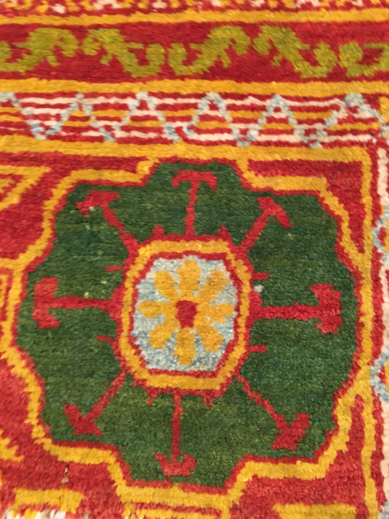 Detail b: Spanischer Teppich antik (Fragment), Spanien, um 1900, Wolle geknüpft auf Baumwolle. Fragment eines großen Spanischen Teppichs. Ausdrucksstarke ...