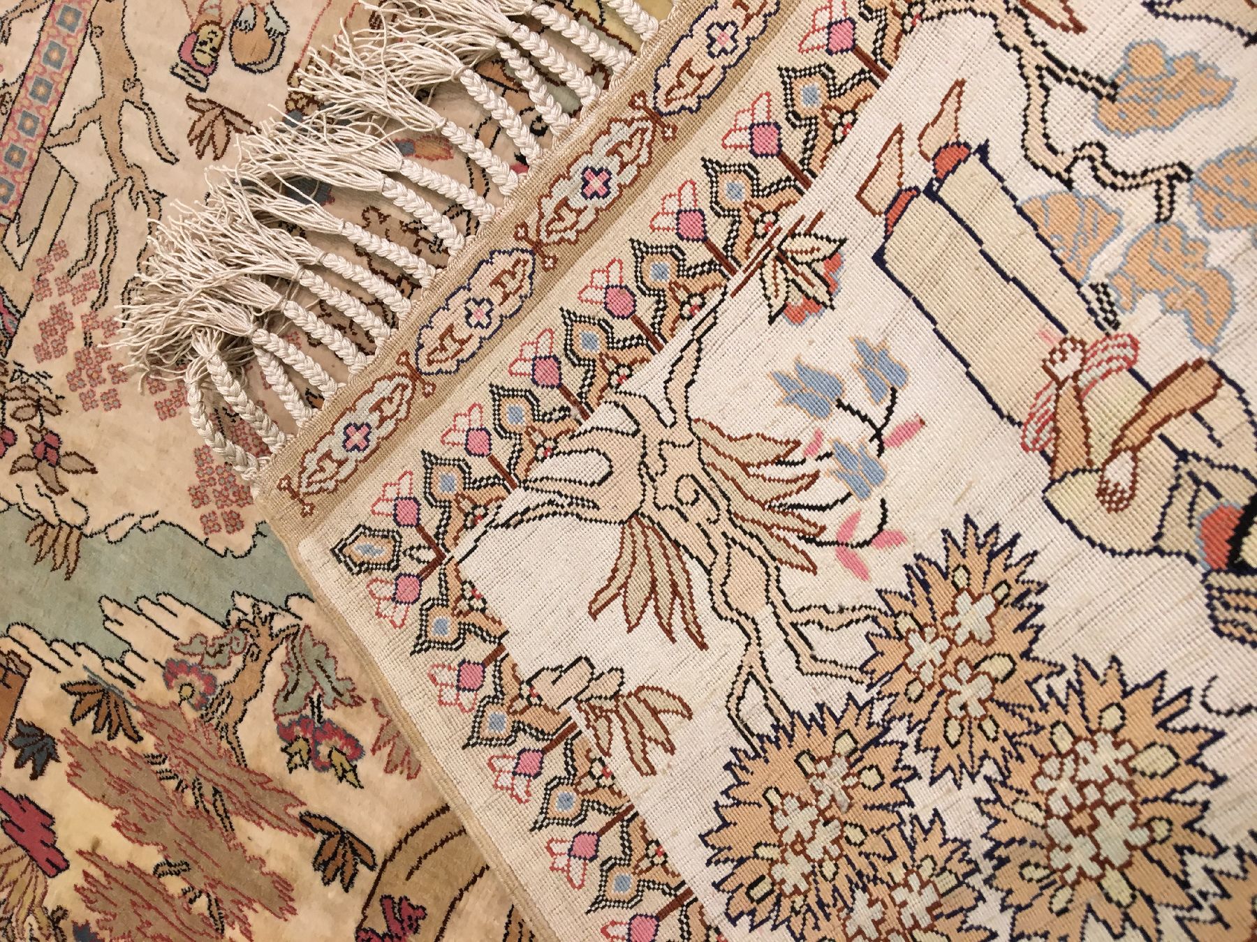 Detail h: Feiner Seiden Hereke alt (Signiert), Türkei, um 1970, reine Naturseide. Feiner Seiden Hereke aus einer der Meisterwerkstätten mit osmanischer ...