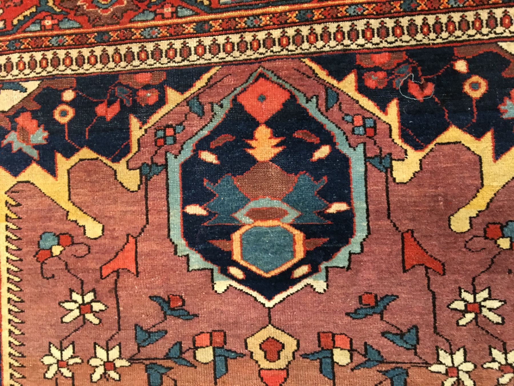 Detail e: Selten auberginefarbener Mischan-Malayer antik, Westpersien, Ende 19.Jhd., Wolle geknüpft auf Baumwolle. Feiner Malayer aus dem Dorf Mischan in ...